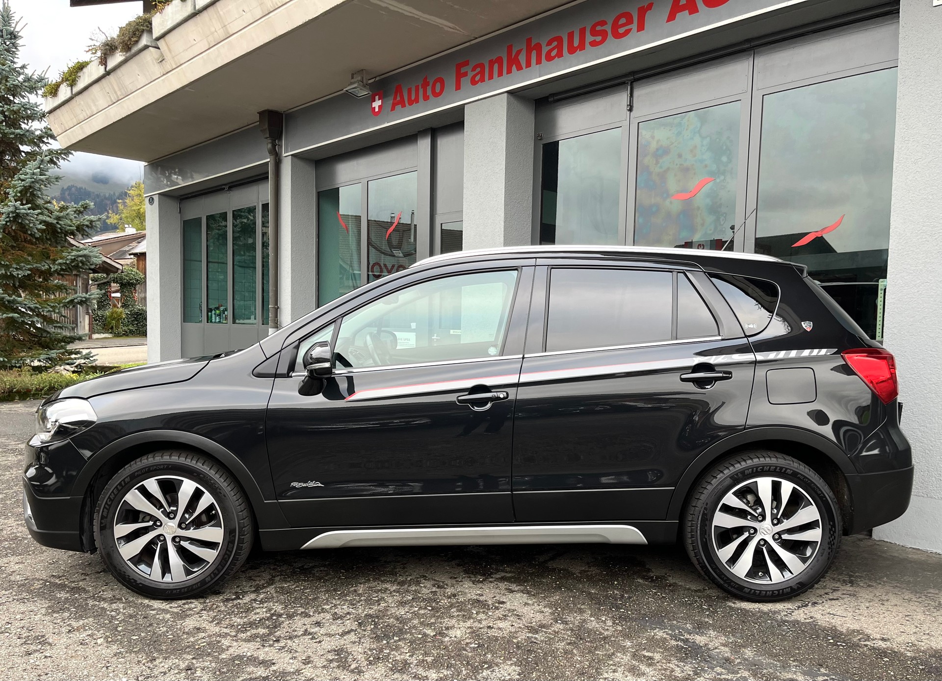 SUZUKI SX4 S-Cross 1.4 16V Piz Sulai Top 4WD Automatic-image-3