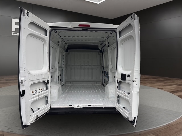 PEUGEOT Boxer 2.2 HDI 333 Pro L2H2-image-6