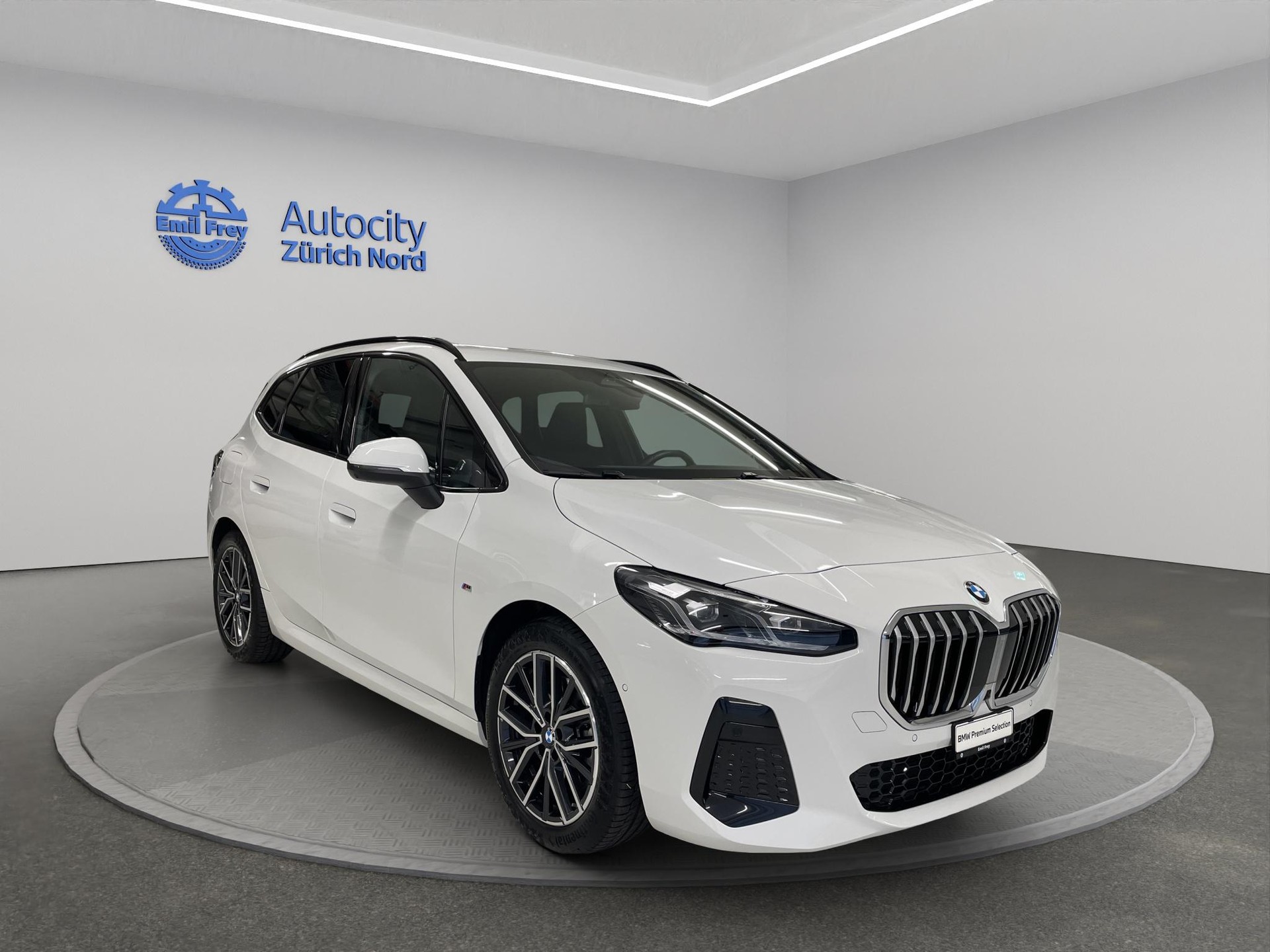 BMW 223i xDrive SDKG Active Tourer-image-2