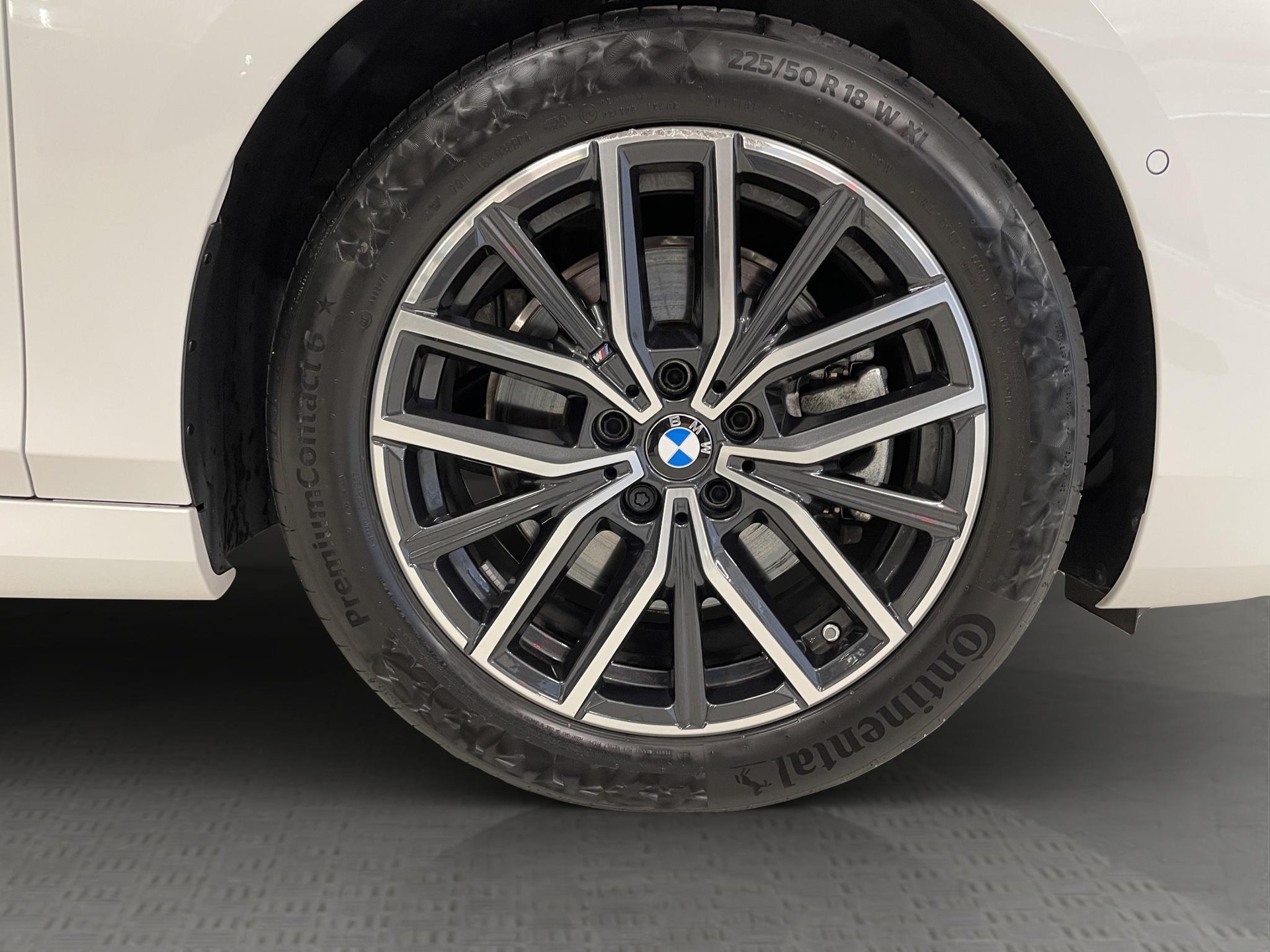 BMW 223i xDrive SDKG Active Tourer-image-8