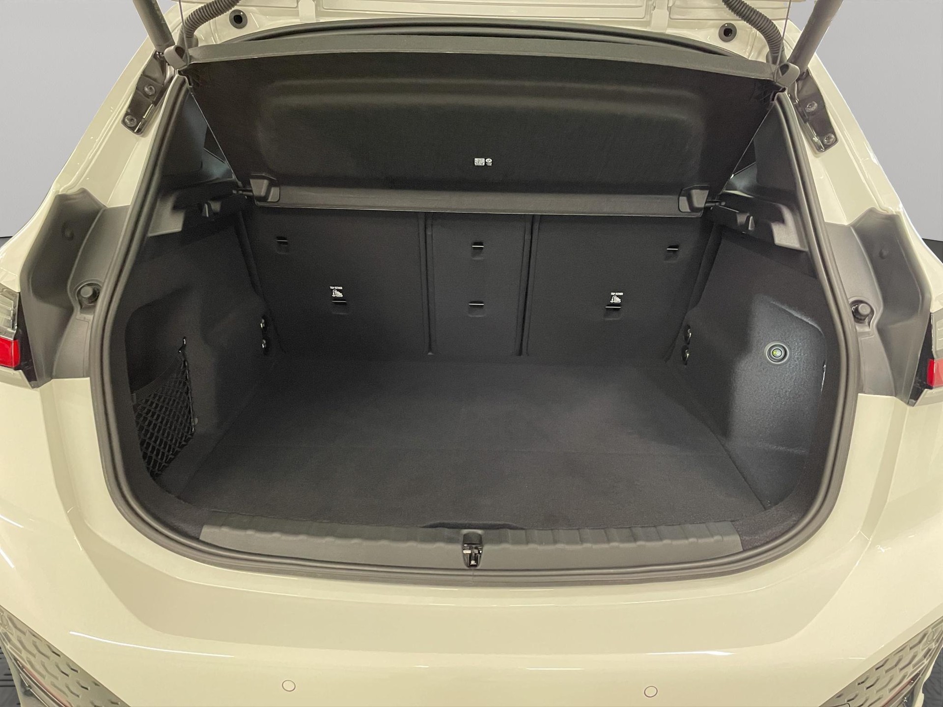 BMW 223i xDrive SDKG Active Tourer-image-18