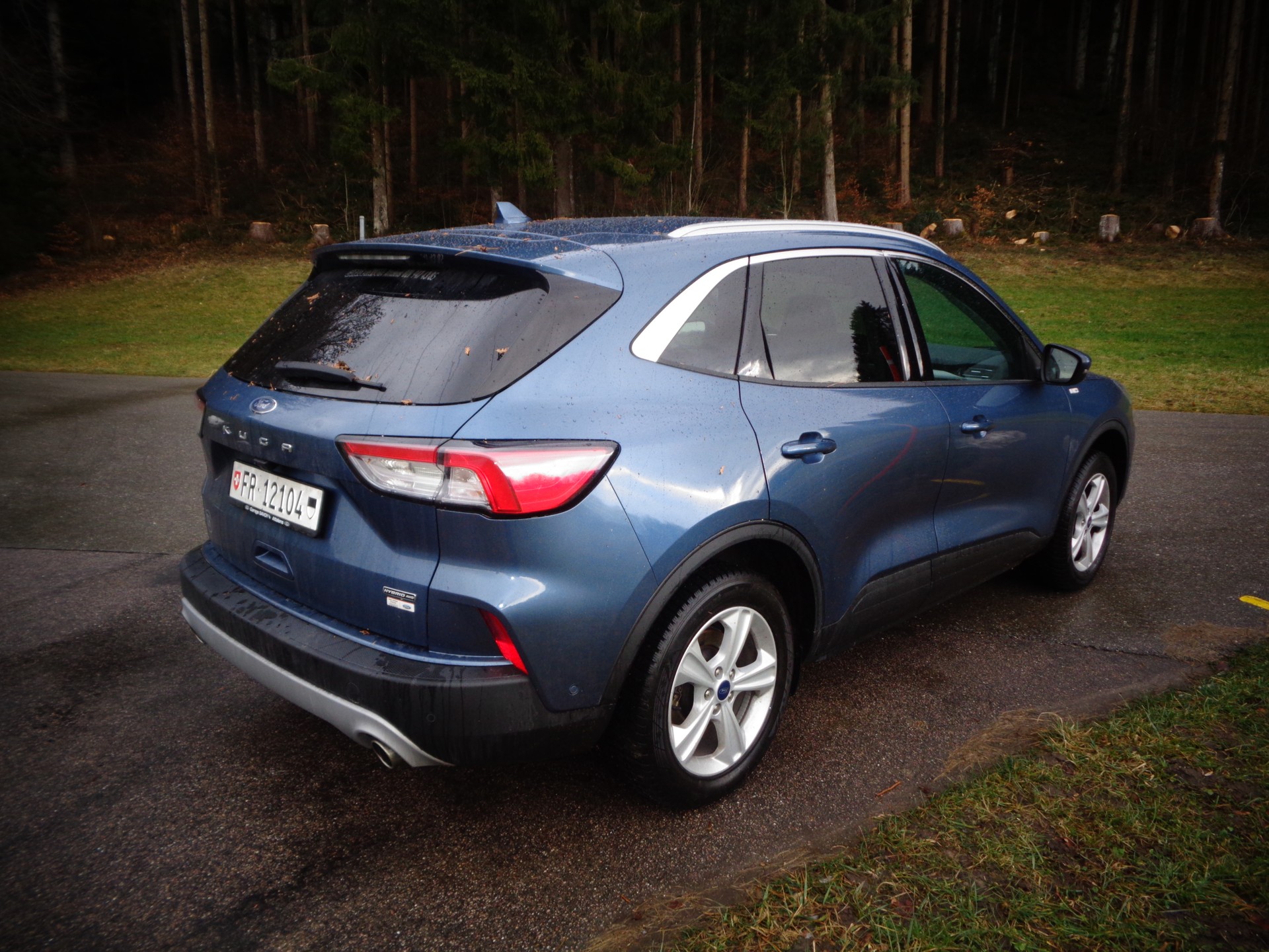 FORD Kuga 2.5 FHEV Titanium 4WD-image-5