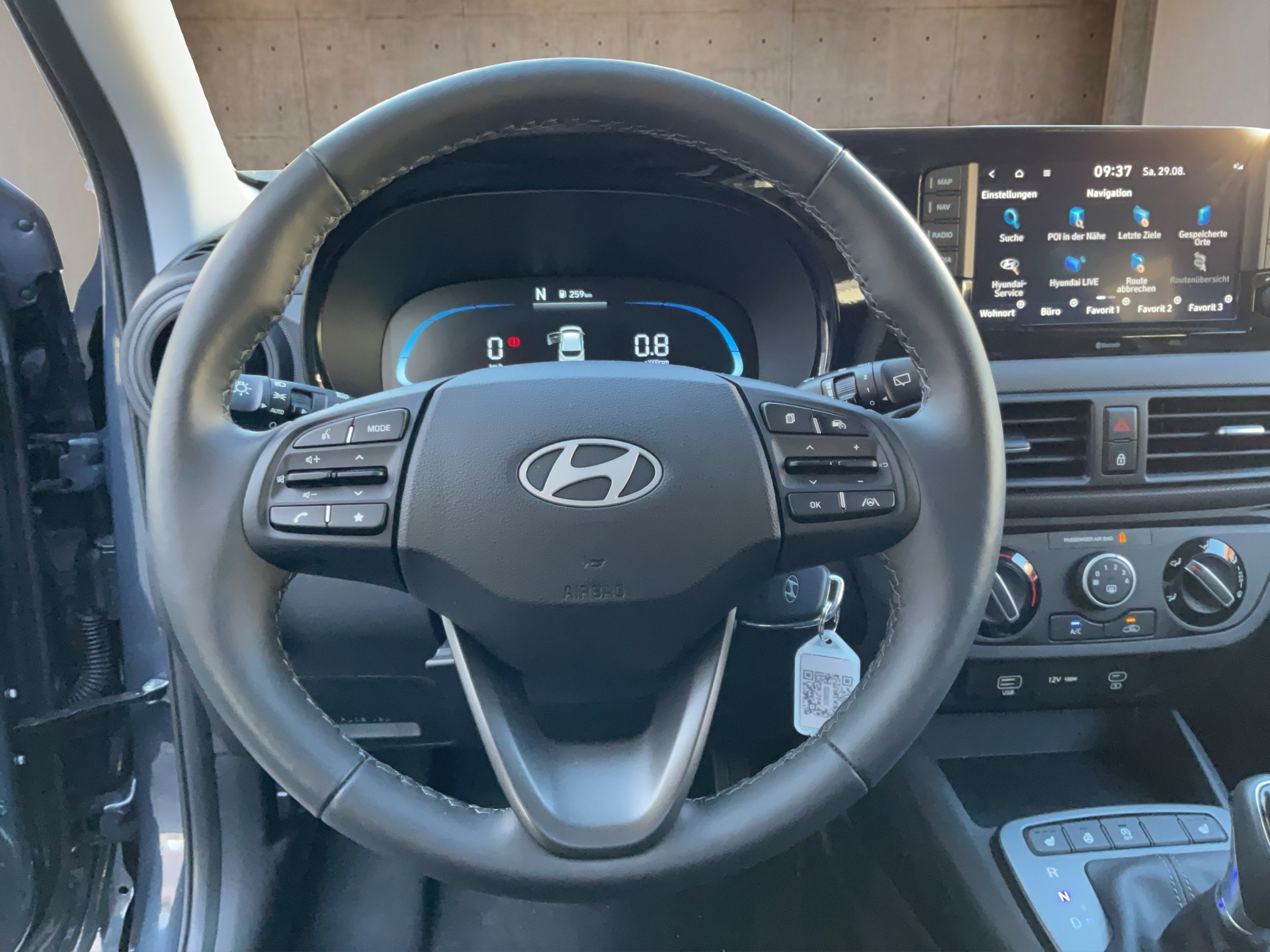 HYUNDAI i10 1.2 Amplia-image-13