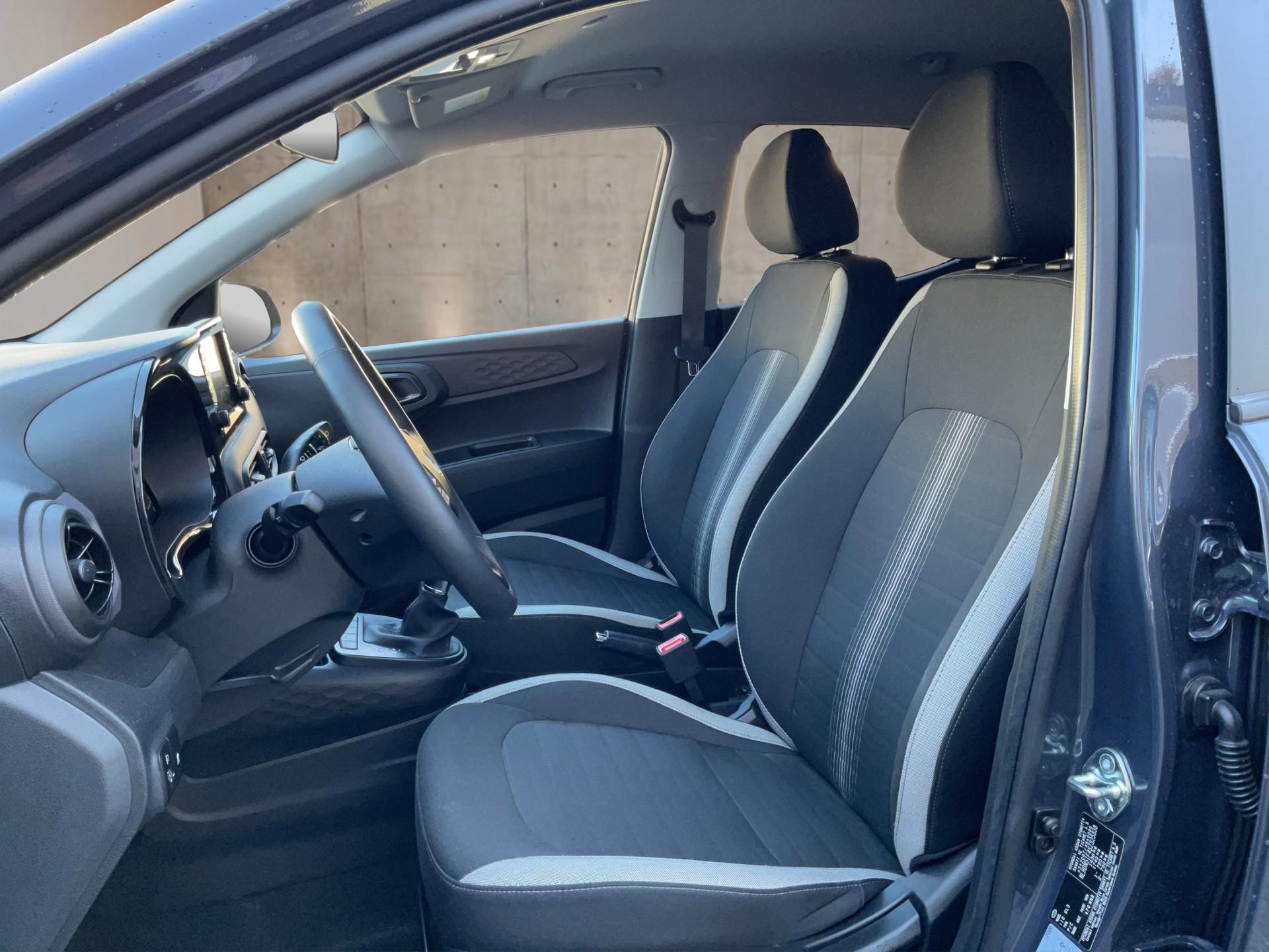 HYUNDAI i10 1.2 Amplia-image-10