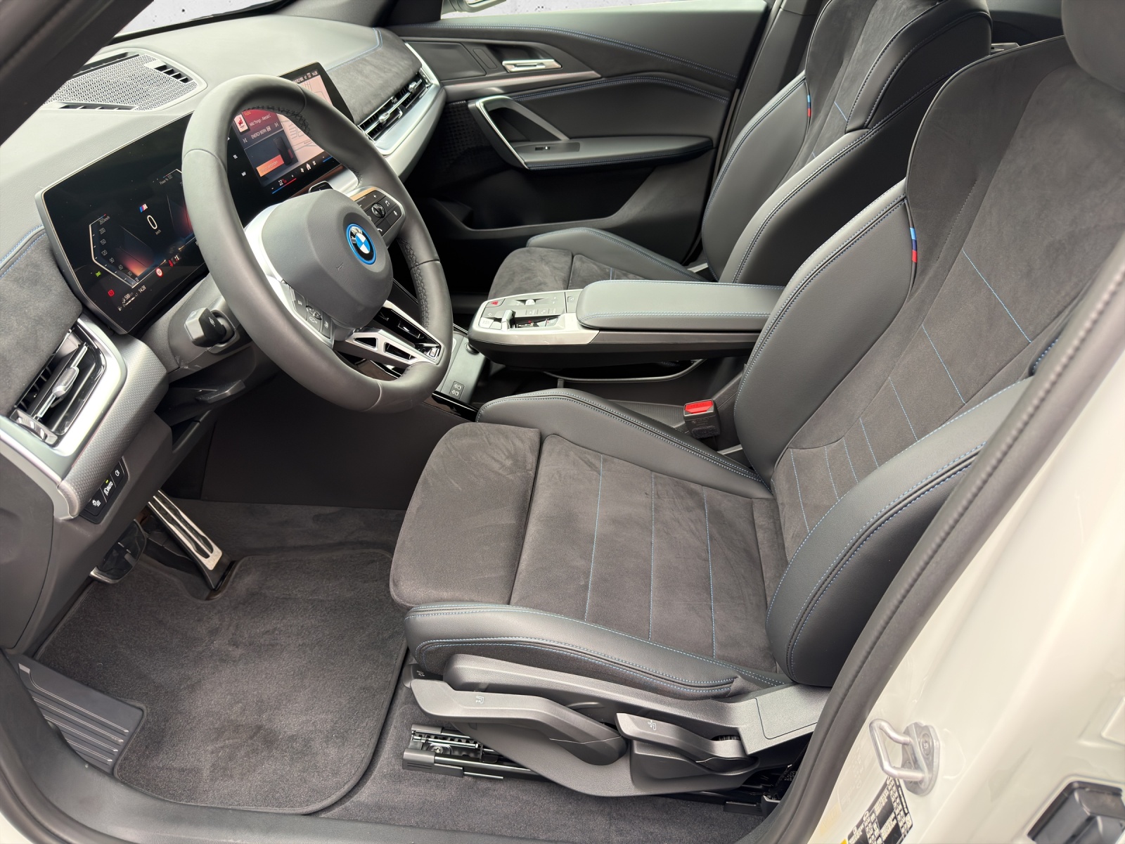 BMW X1 xDrive 30e M Sport-image-10