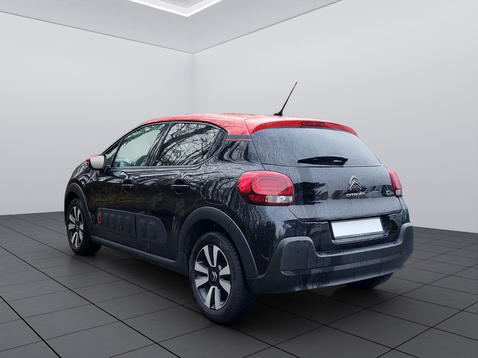 CITROEN C3 1.2i PureTech Feel-image-4