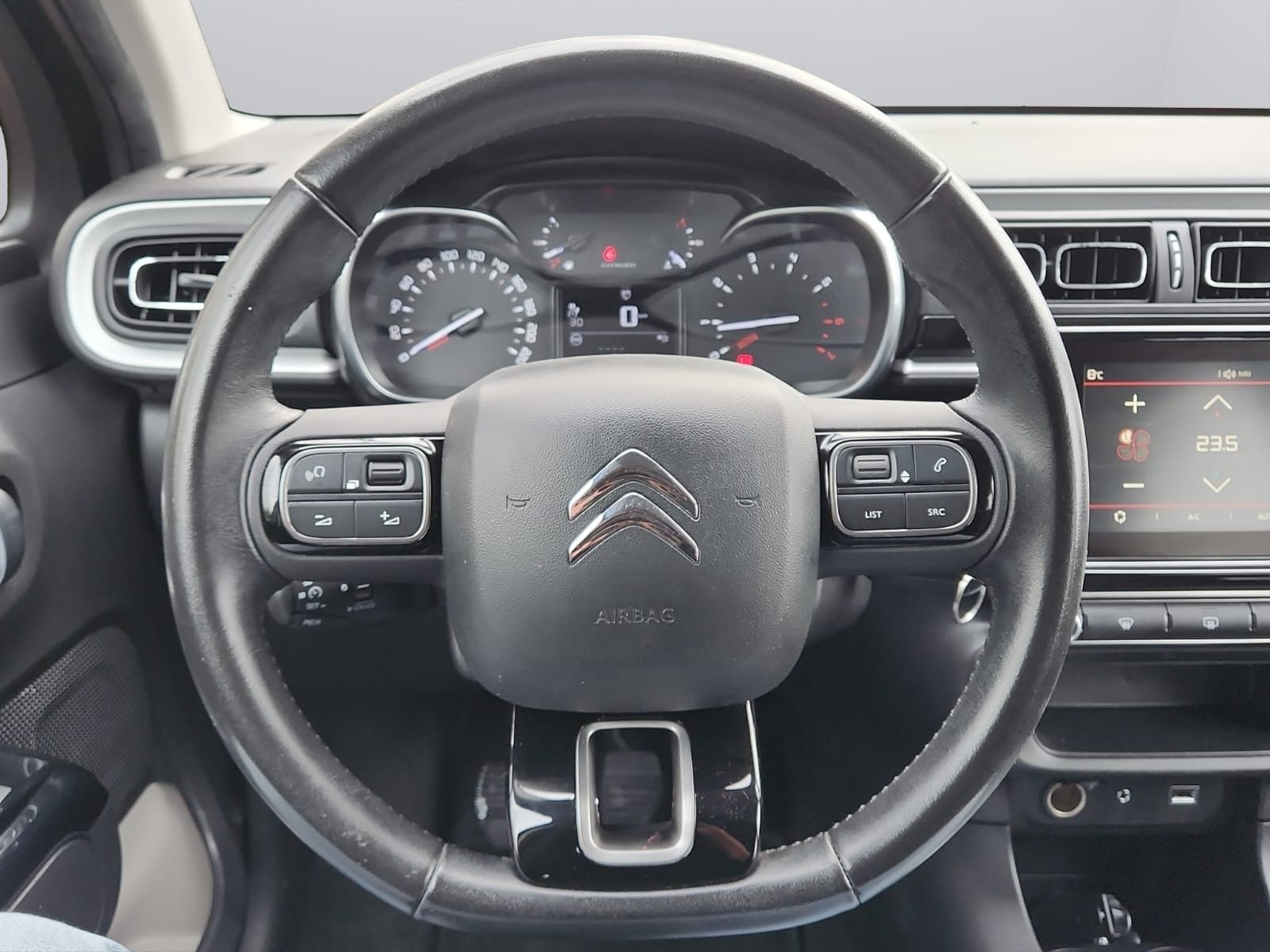 CITROEN C3 1.2i PureTech Feel-image-11