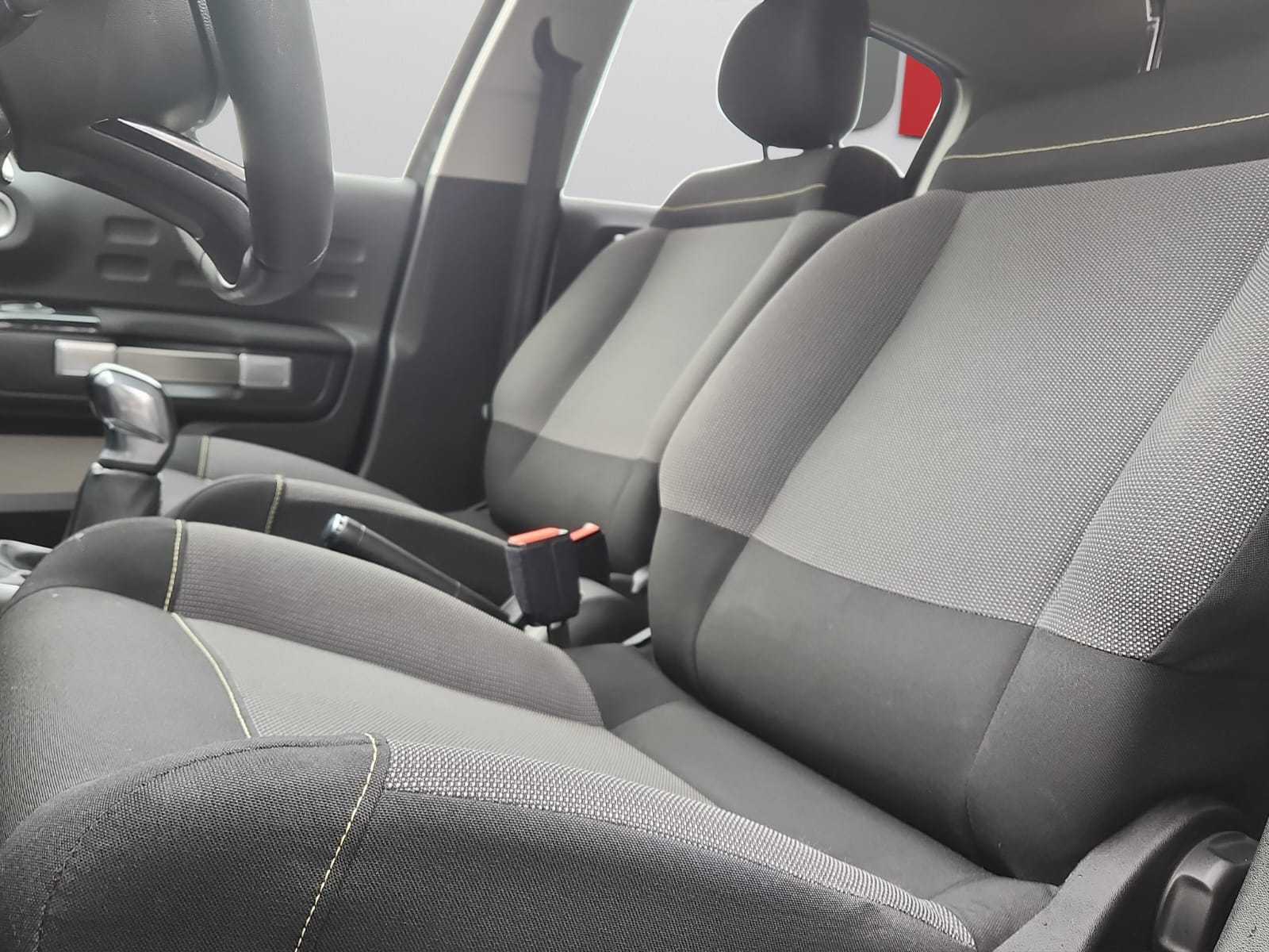 CITROEN C3 1.2i PureTech Feel-image-9