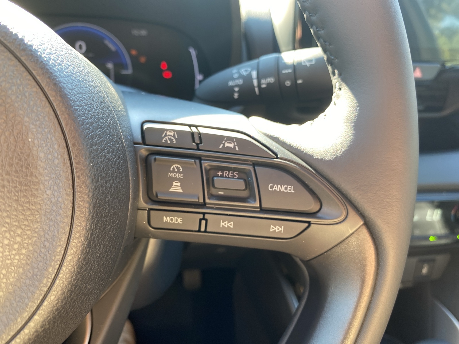 Image MAZDA 2 2 Hybrid Homura