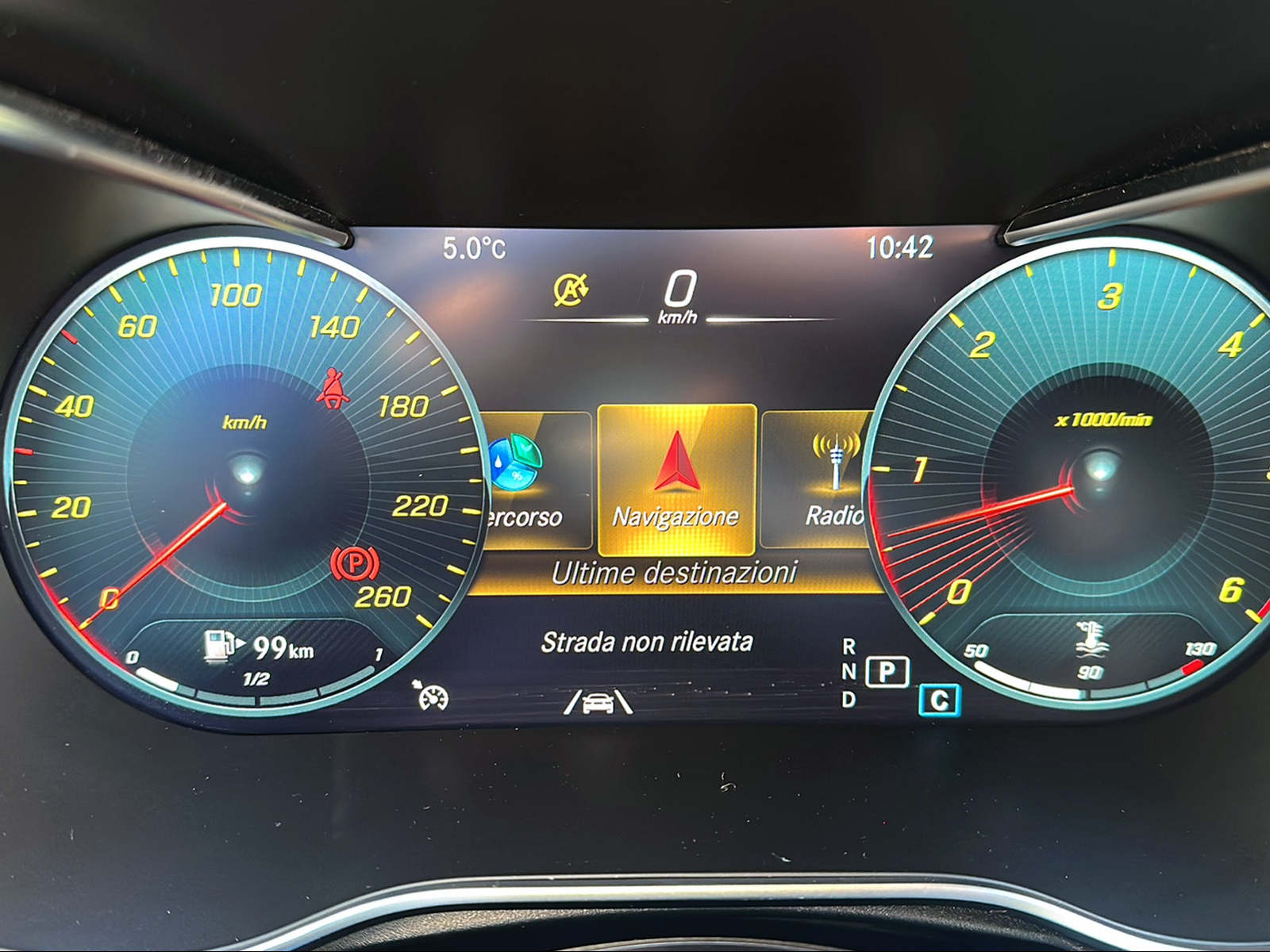 MERCEDES-BENZ GLC 400 d 4Matic 9G-Tronic-image-11