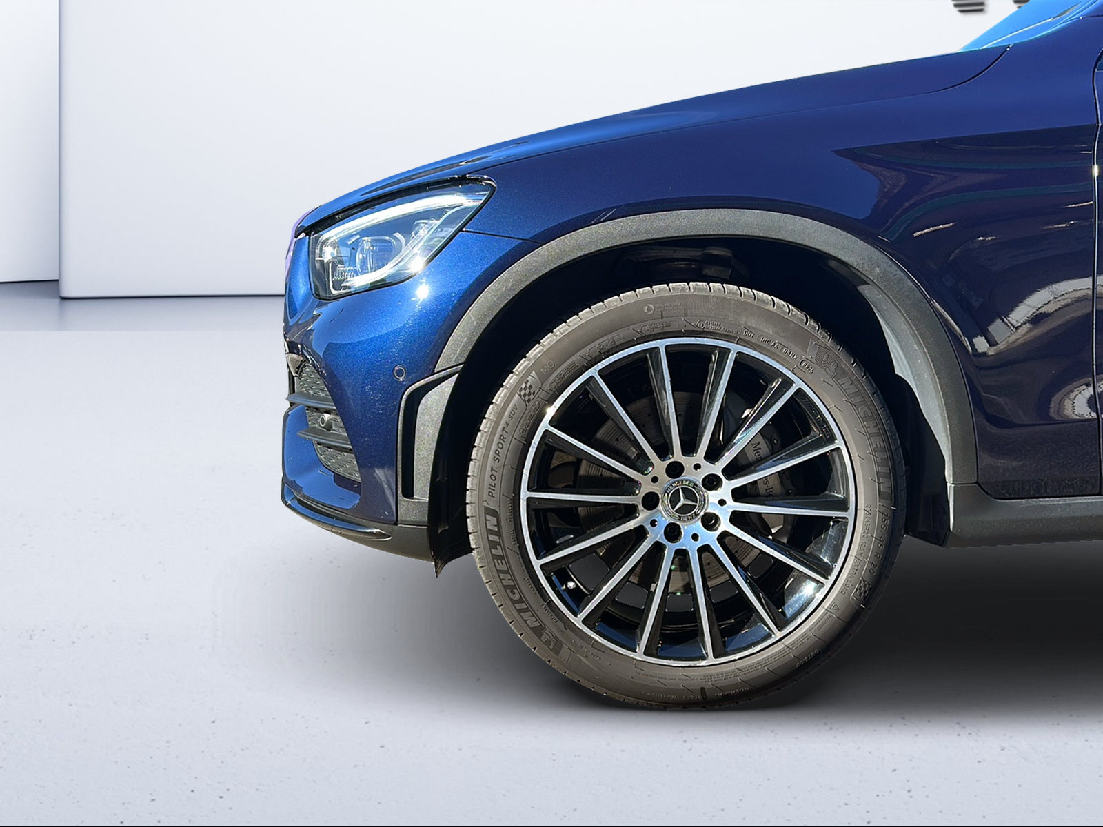 MERCEDES-BENZ GLC 400 d 4Matic 9G-Tronic-image-14