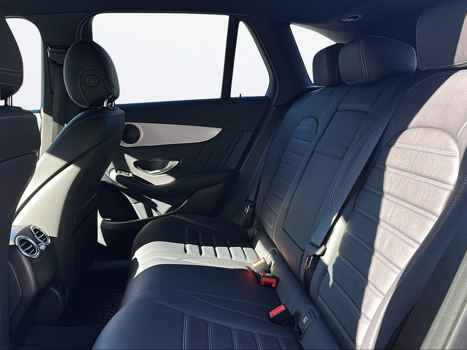 MERCEDES-BENZ GLC 400 d 4Matic 9G-Tronic-image-13