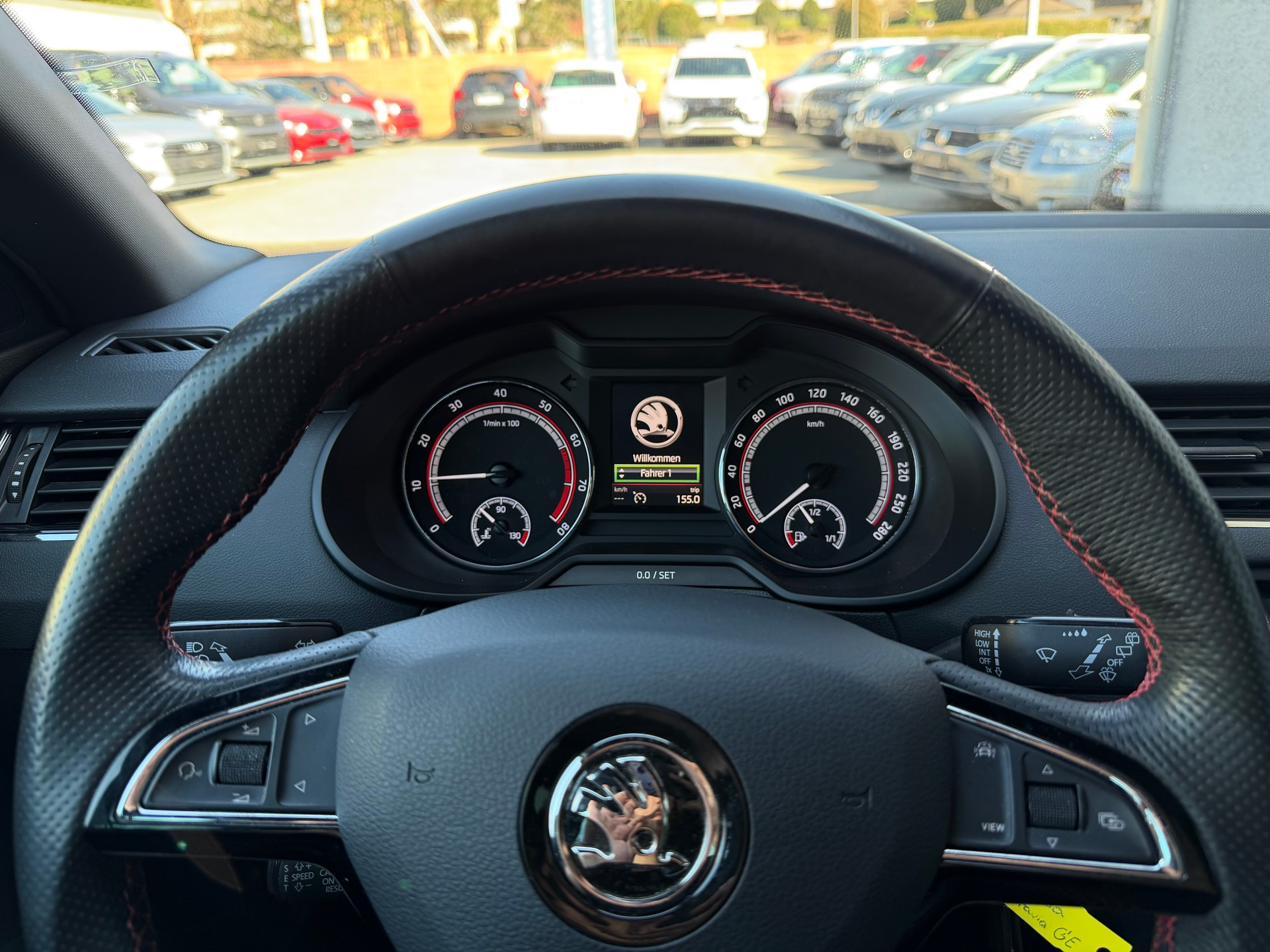SKODA Octavia Combi 2.0 TSI RS-image-7