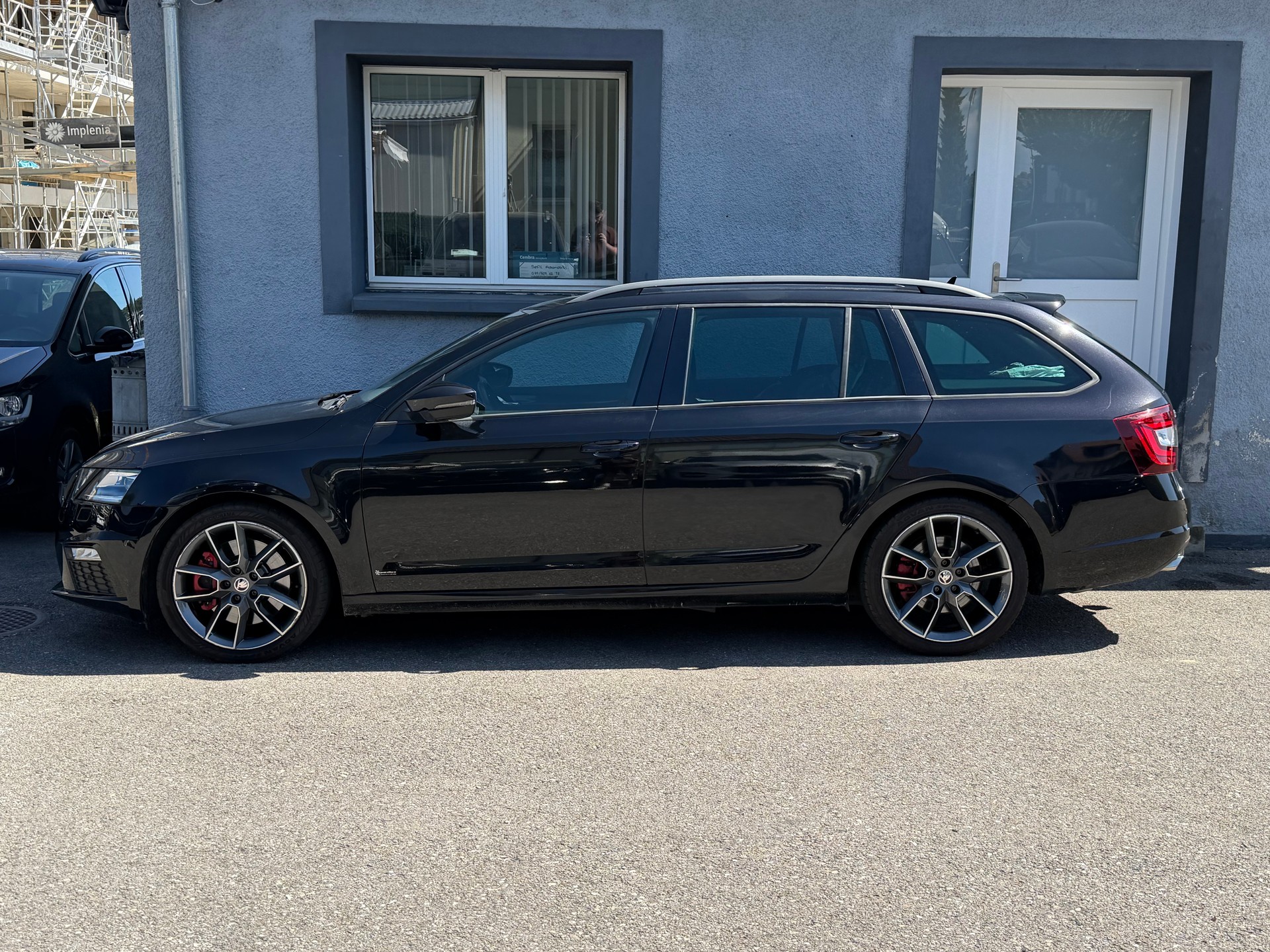 SKODA Octavia Combi 2.0 TSI RS-image-2