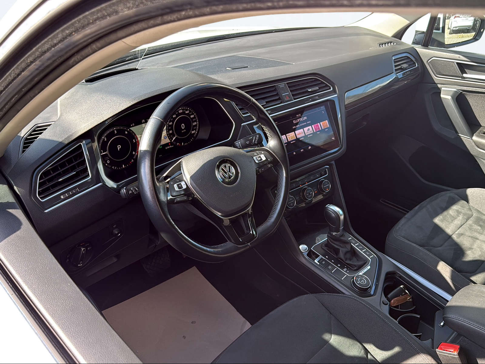 VW Tiguan 2.0 TDI SCR Highline4Motion DSG-image-10
