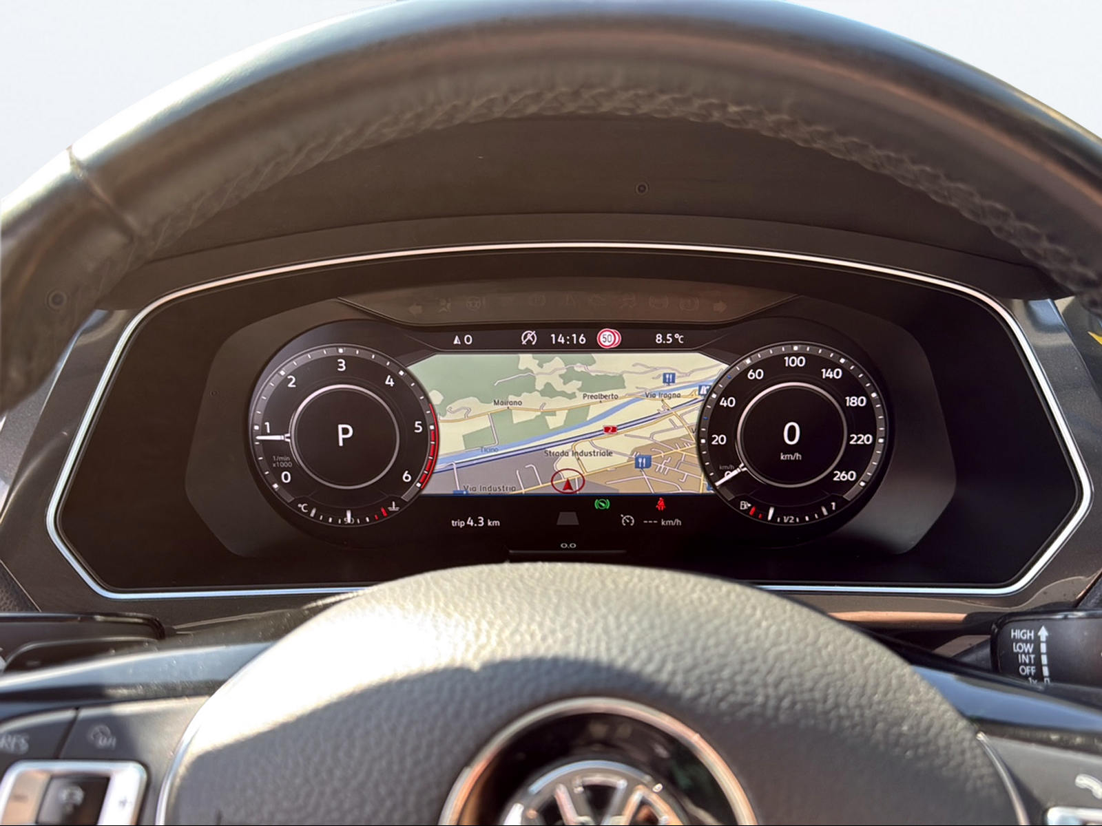 VW Tiguan 2.0 TDI SCR Highline4Motion DSG-image-11