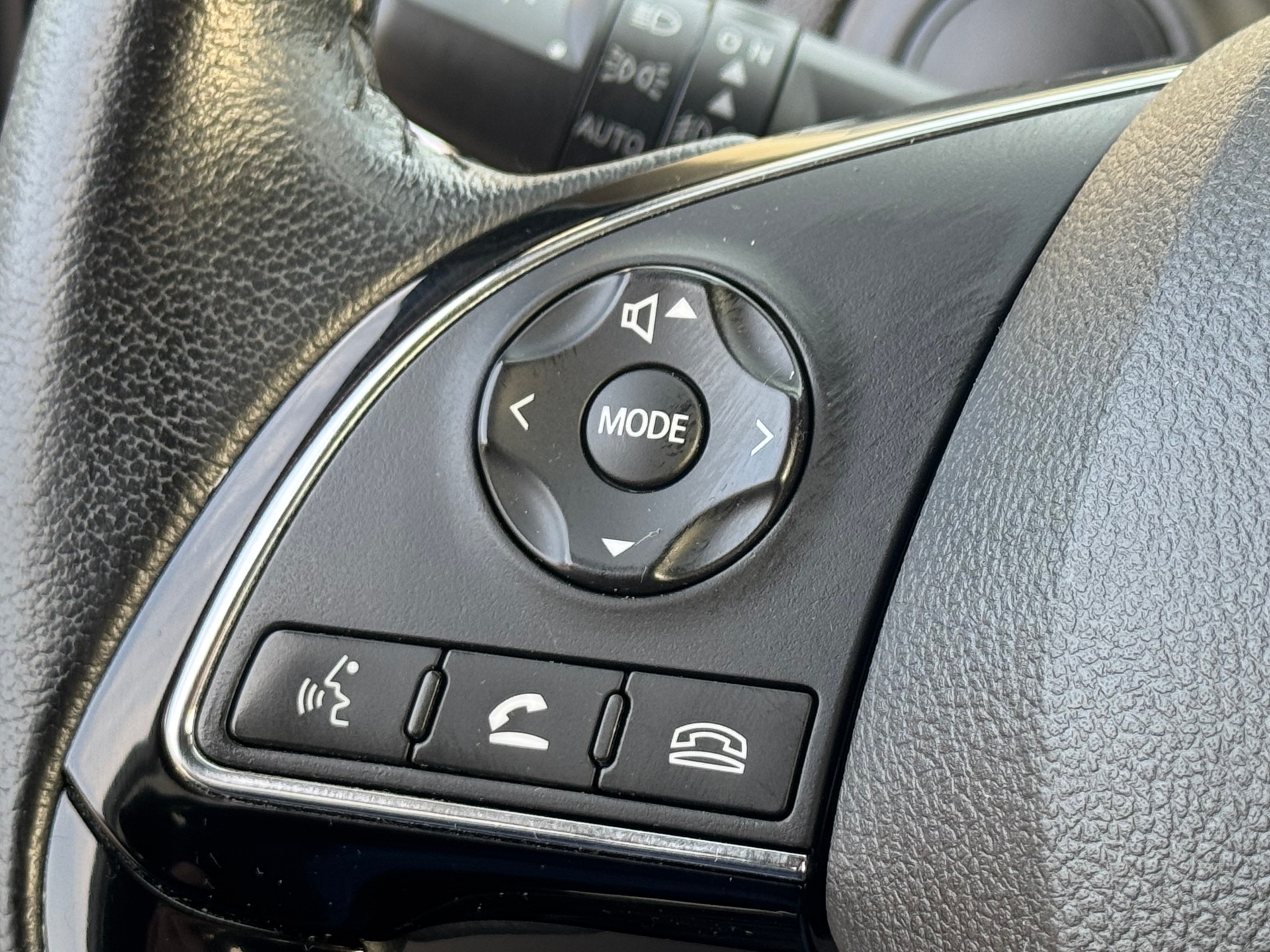 MITSUBISHI Space Star 1.2 Style CVT-image-12