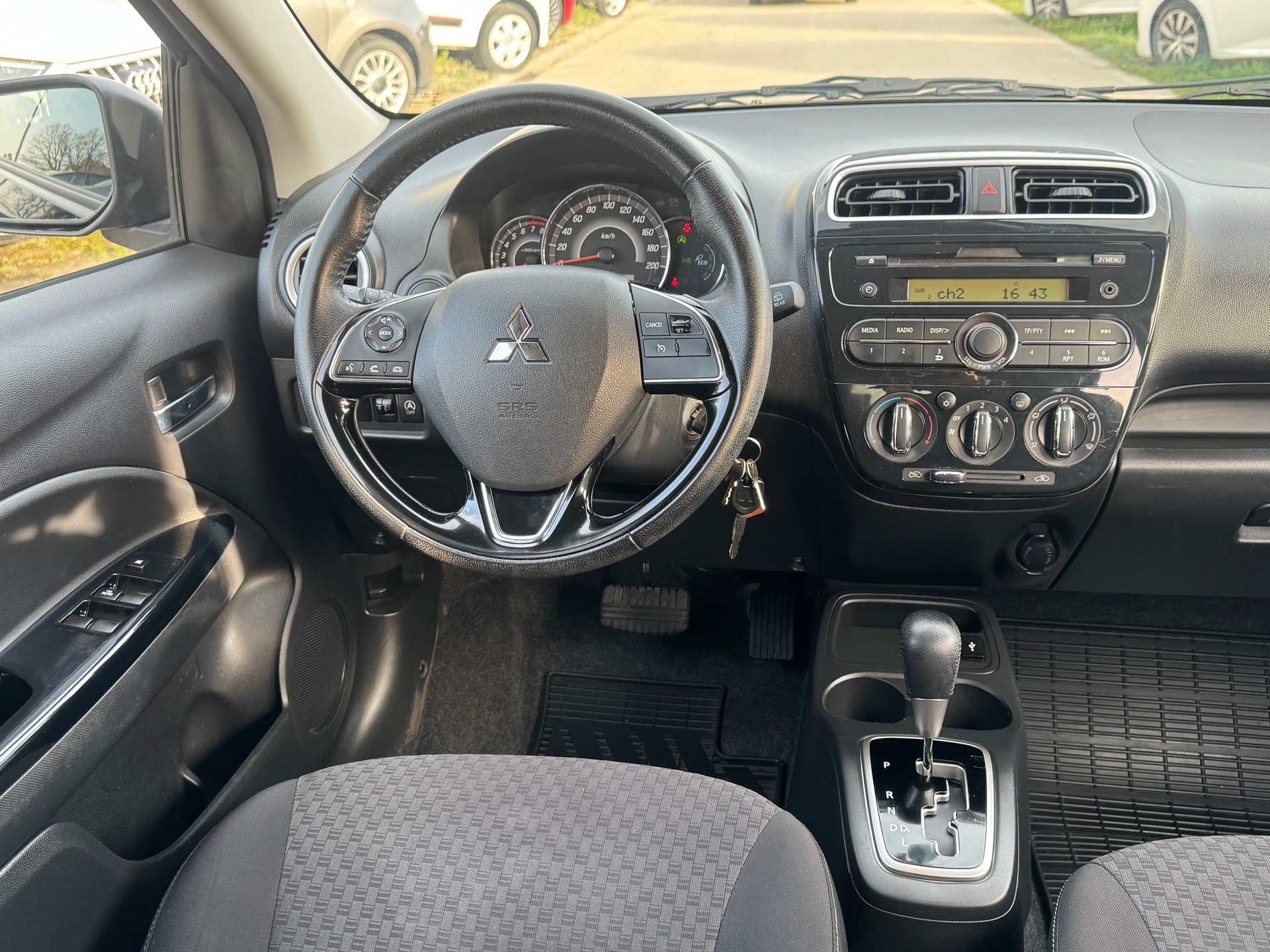 MITSUBISHI Space Star 1.2 Style CVT-image-8