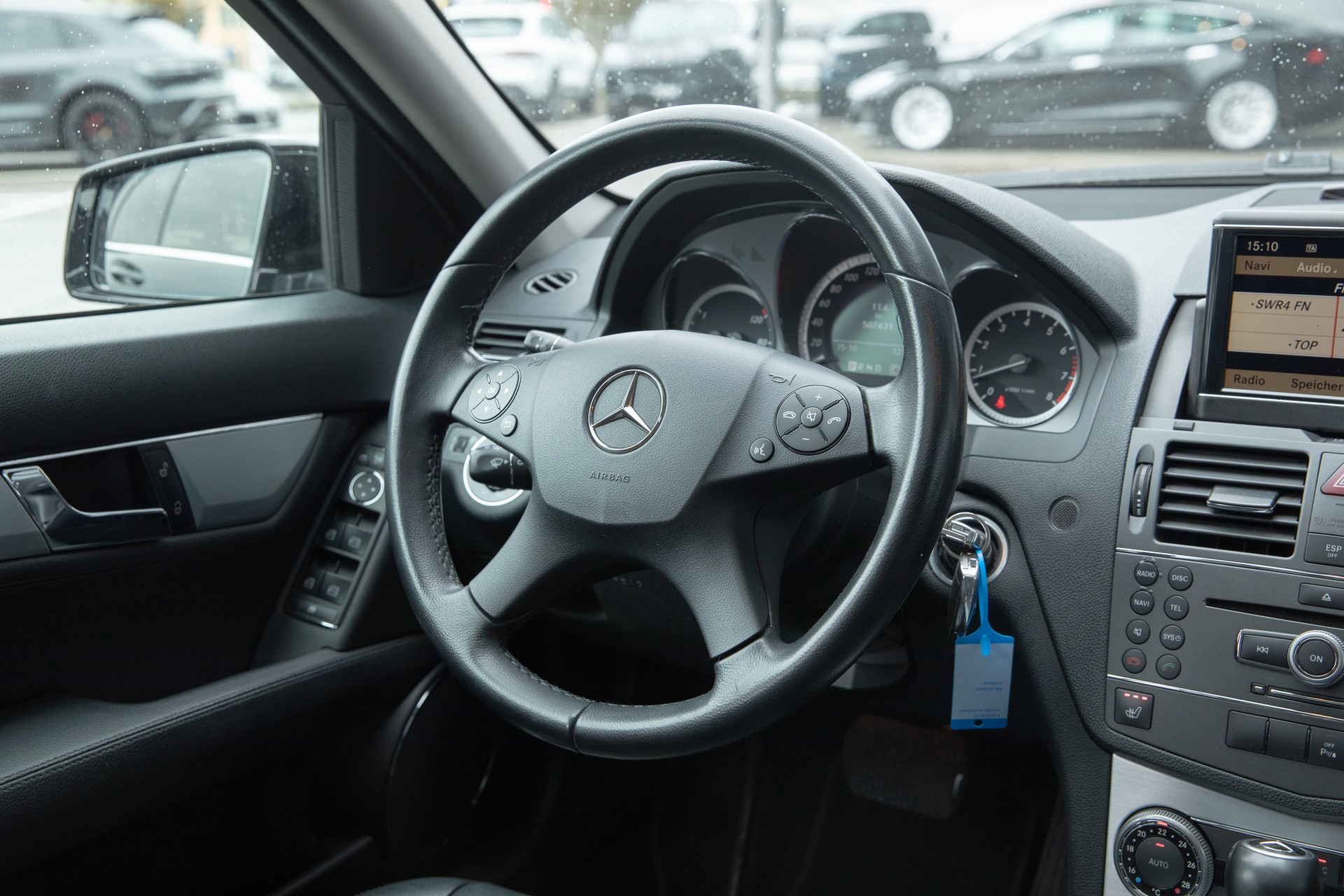 MERCEDES-BENZ C 300 Avantgarde 7G-Tronic-image-8