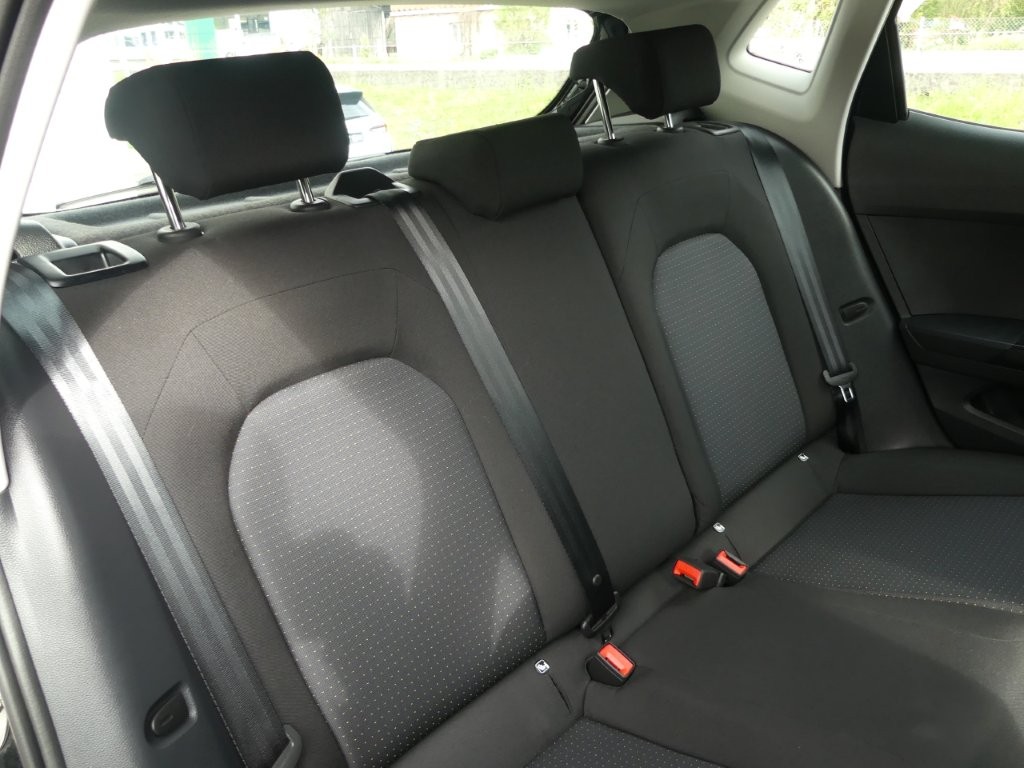 SEAT Ibiza 1.0 EcoTSI Move DSG-image-12