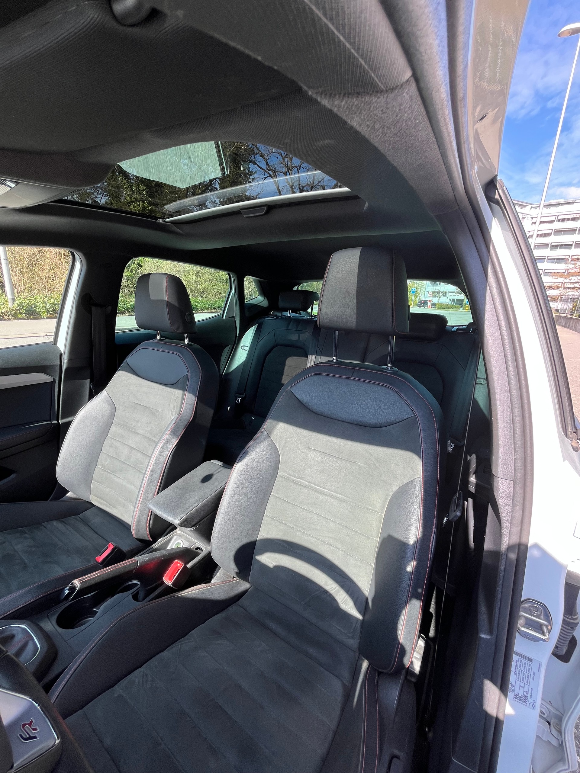 SEAT Ibiza 1.0 EcoTSI Swiss FR-image-2