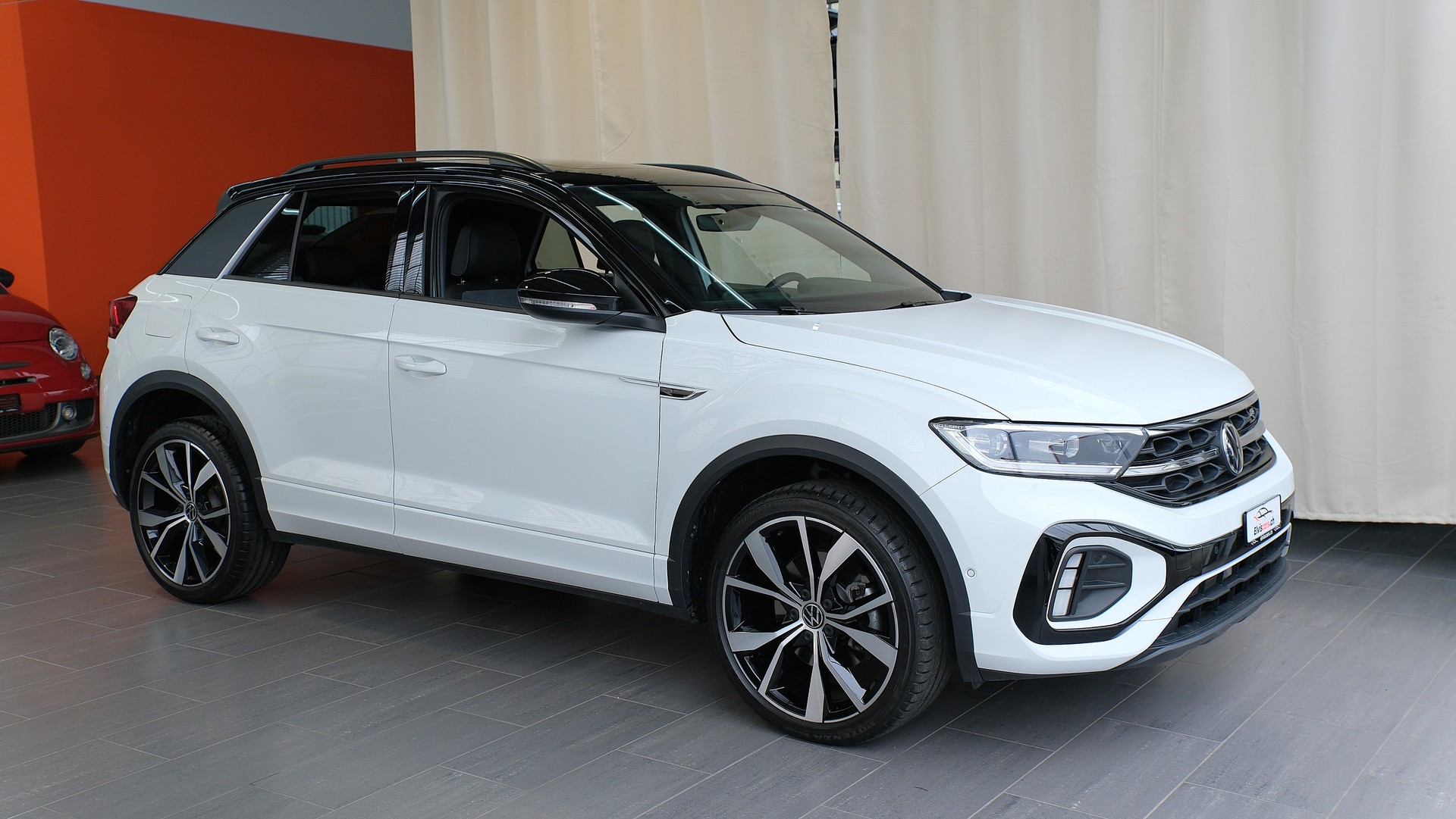 VW T-Roc 1.5 TSI EVO R-Line Black Style DSG-image-25