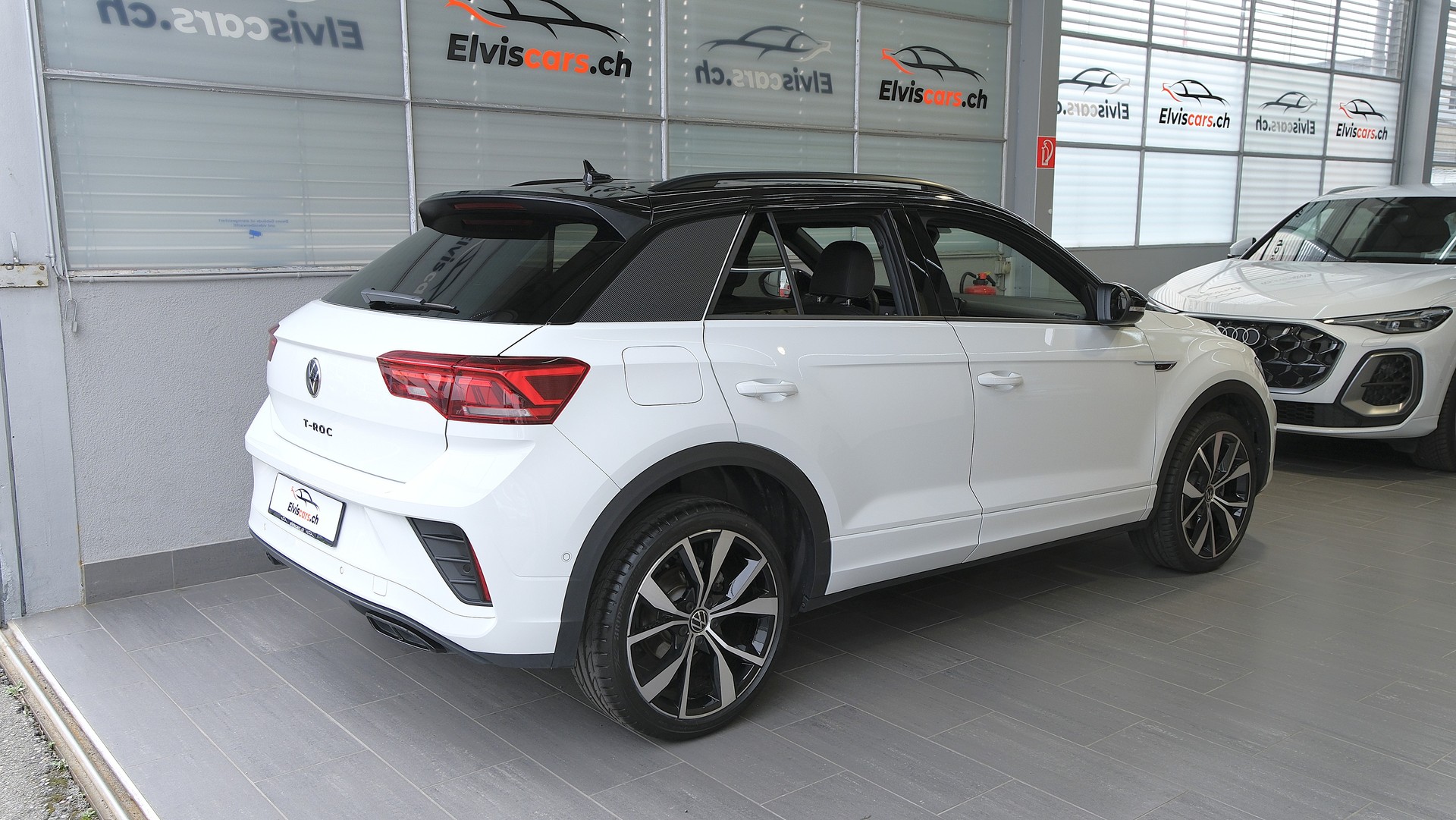 VW T-Roc 1.5 TSI EVO R-Line Black Style DSG-image-23