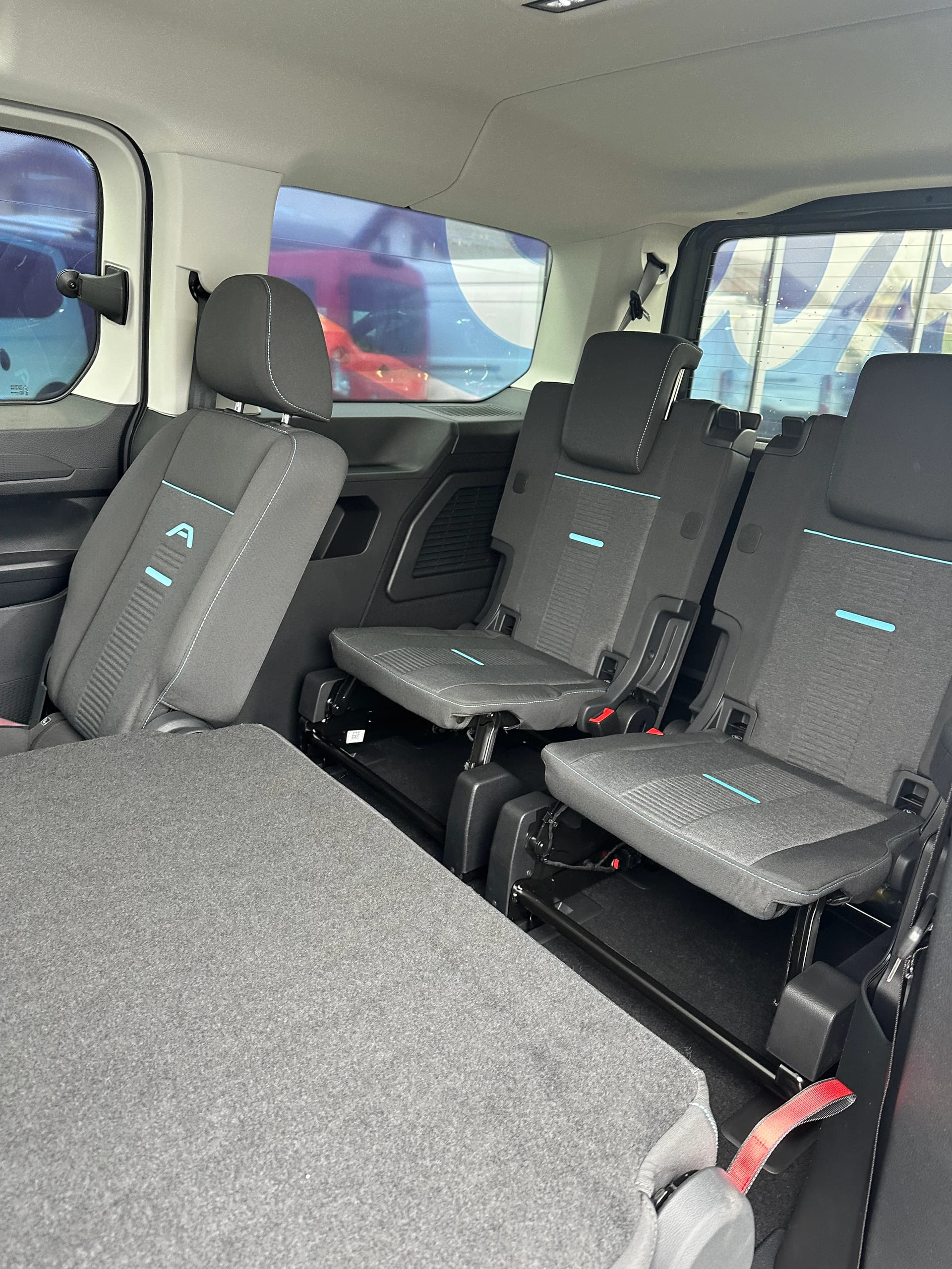 FORD TOURNEO CONNECT Grand 1.5 EcoB PHEV/Active/150CV-image-12