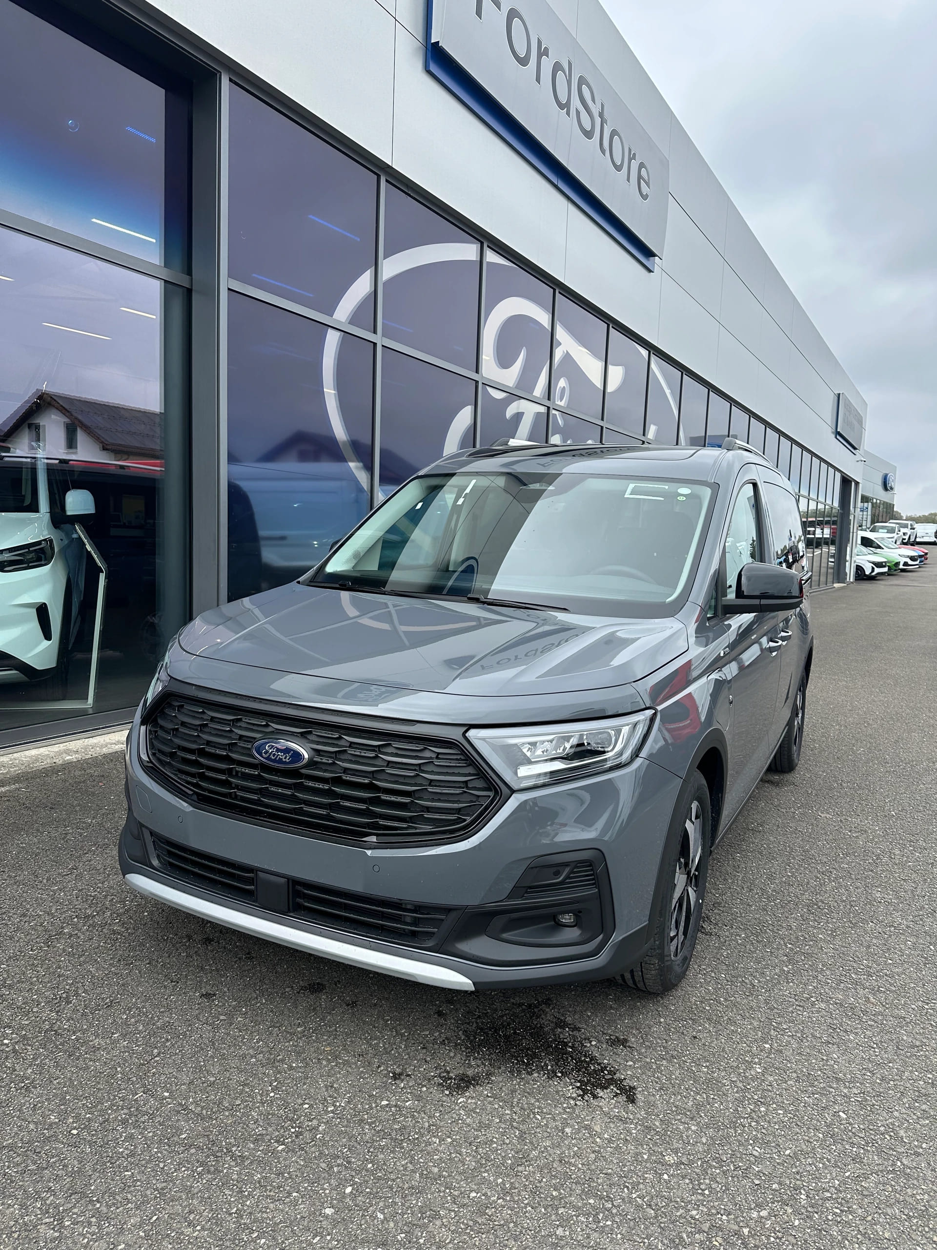 FORD TOURNEO CONNECT Grand 1.5 EcoB PHEV/Active/150CV-image-0