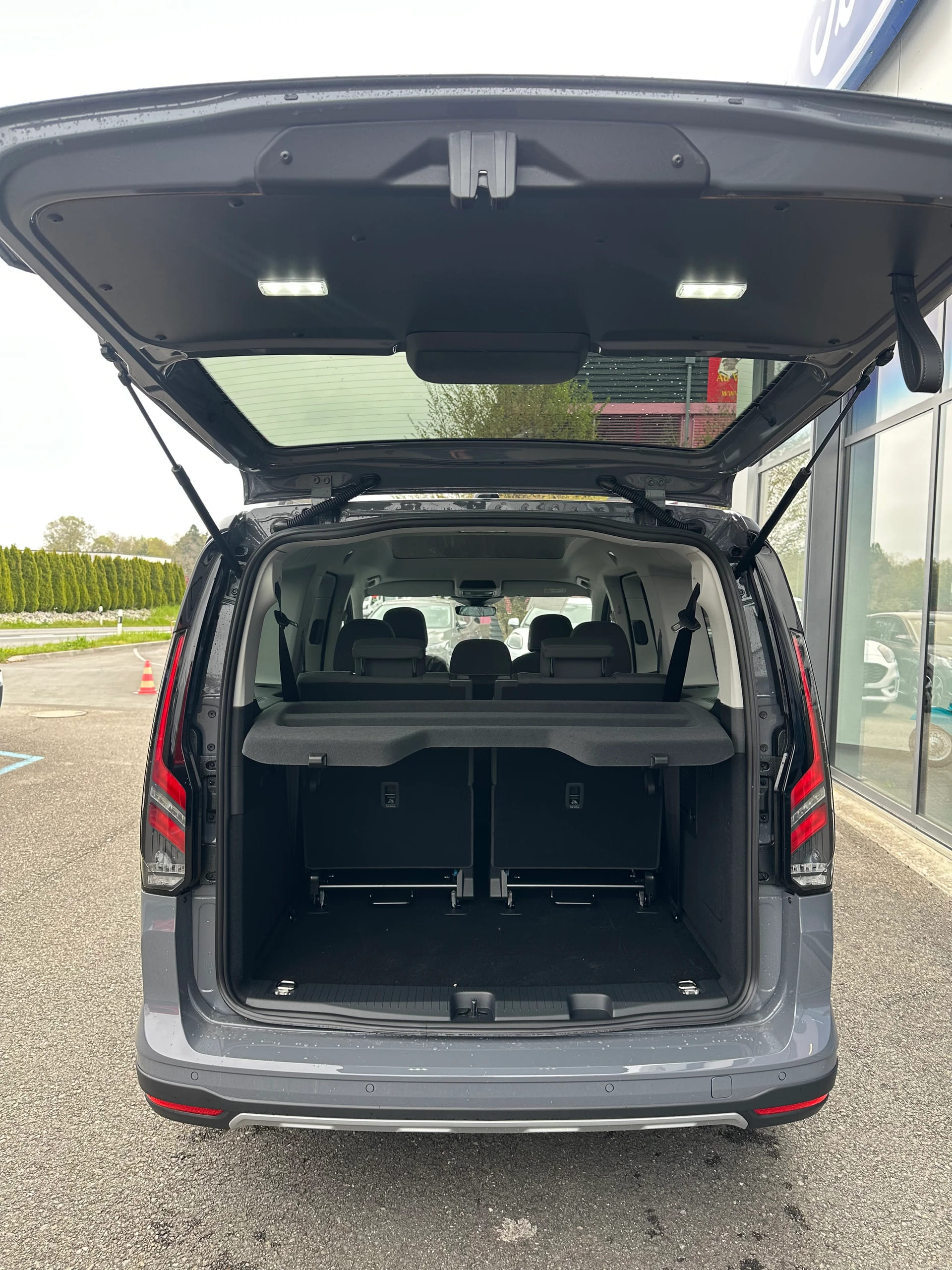 FORD TOURNEO CONNECT Grand 1.5 EcoB PHEV/Active/150CV-image-5