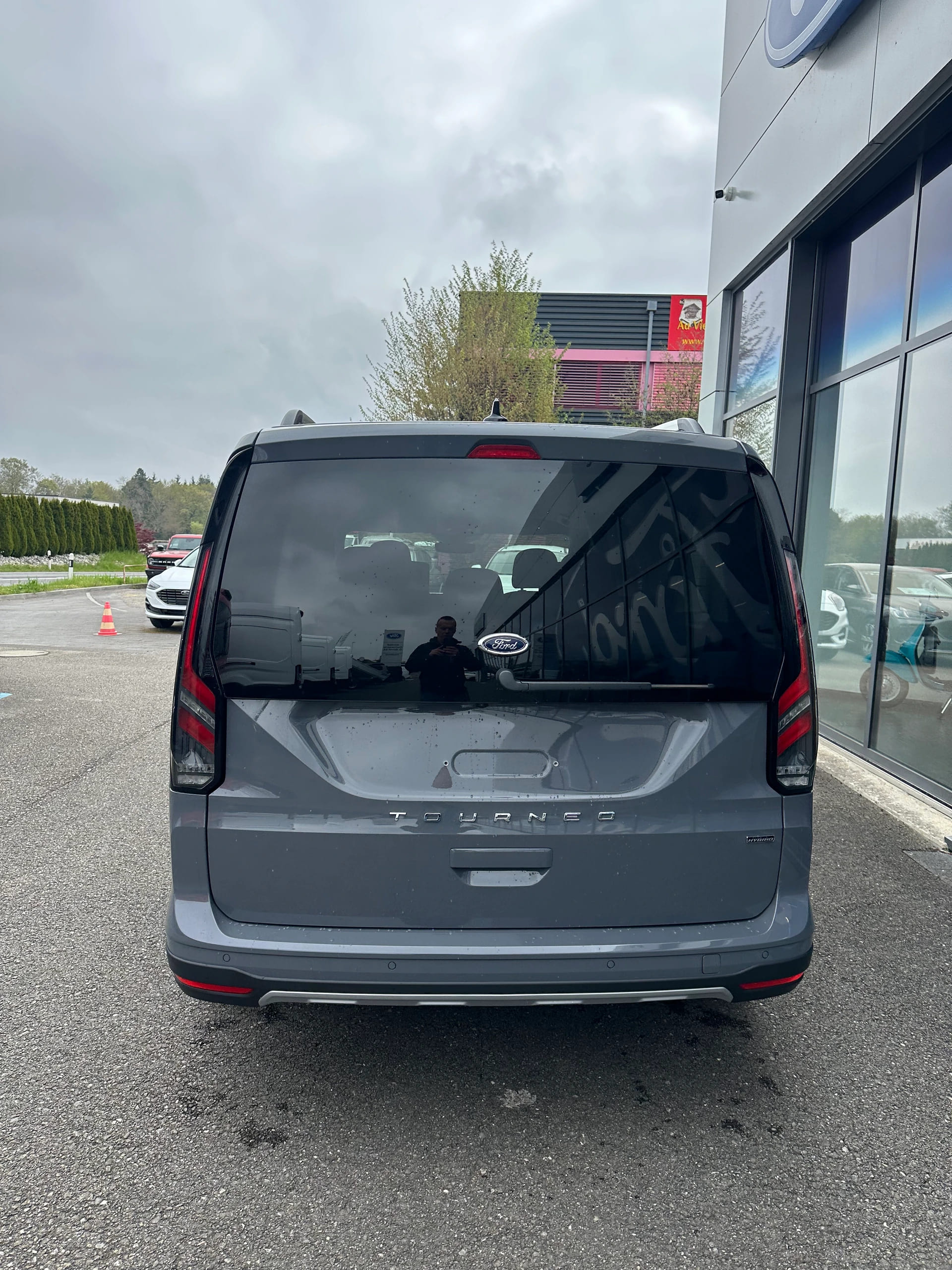 FORD TOURNEO CONNECT Grand 1.5 EcoB PHEV/Active/150CV-image-4