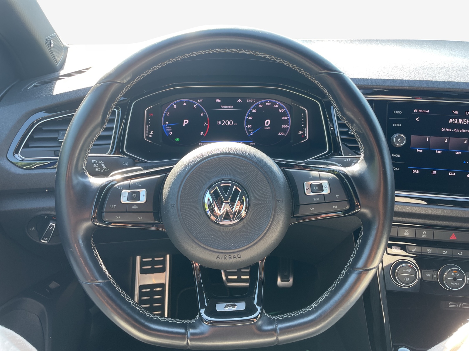 VW T-Roc 2.0 TSI R DSG 4Motion-image-9
