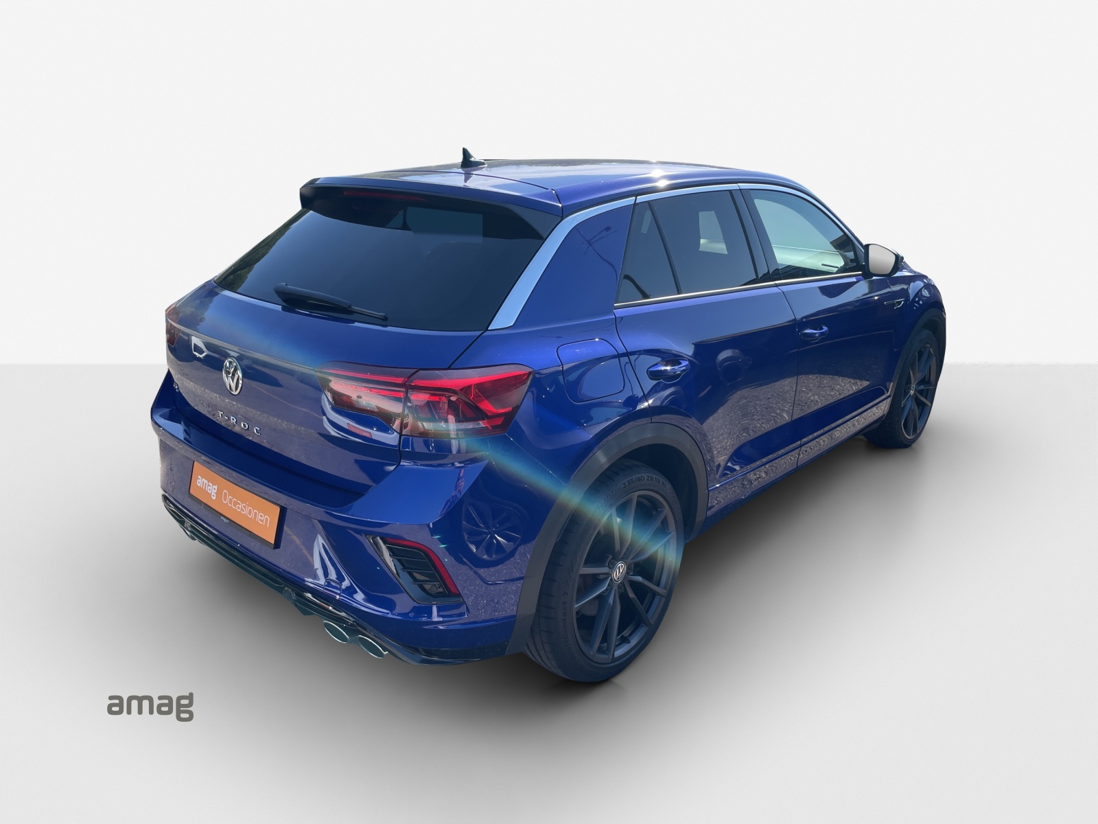 VW T-Roc 2.0 TSI R DSG 4Motion-image-4