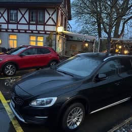 VOLVO V60 Cross Country D3 Momentum Geartronic-image-4