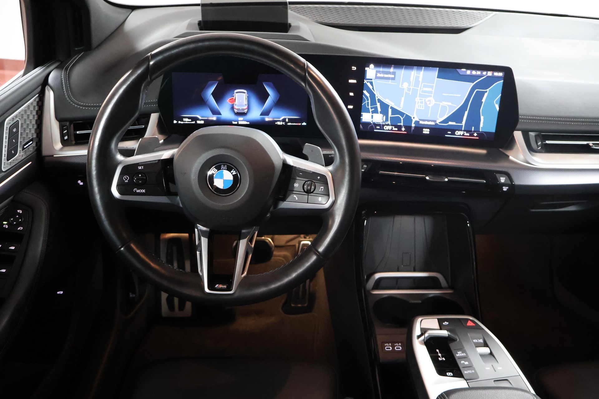 BMW 218i Active Tourer M Sport DKG-image-9