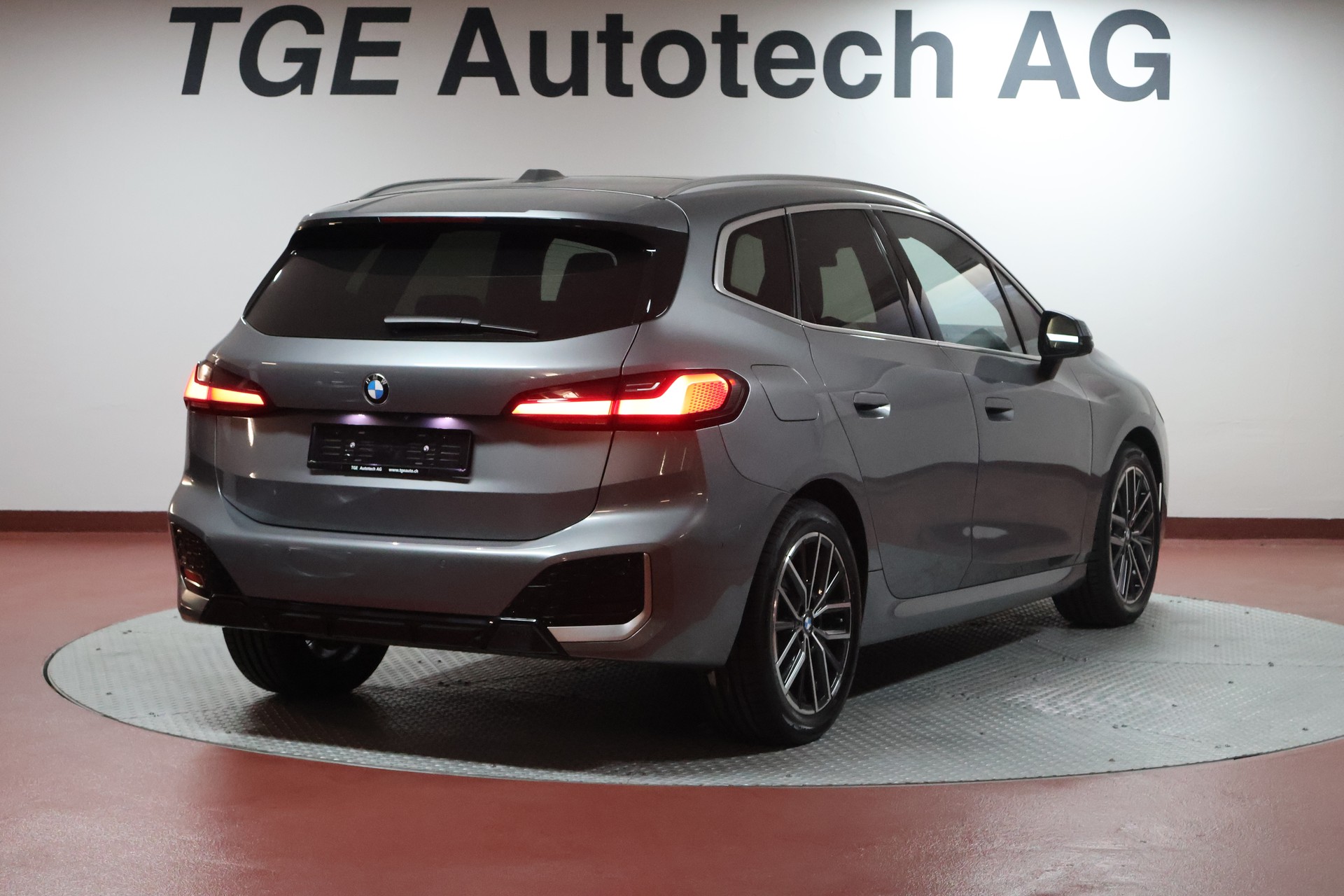 BMW 218i Active Tourer M Sport DKG-image-19