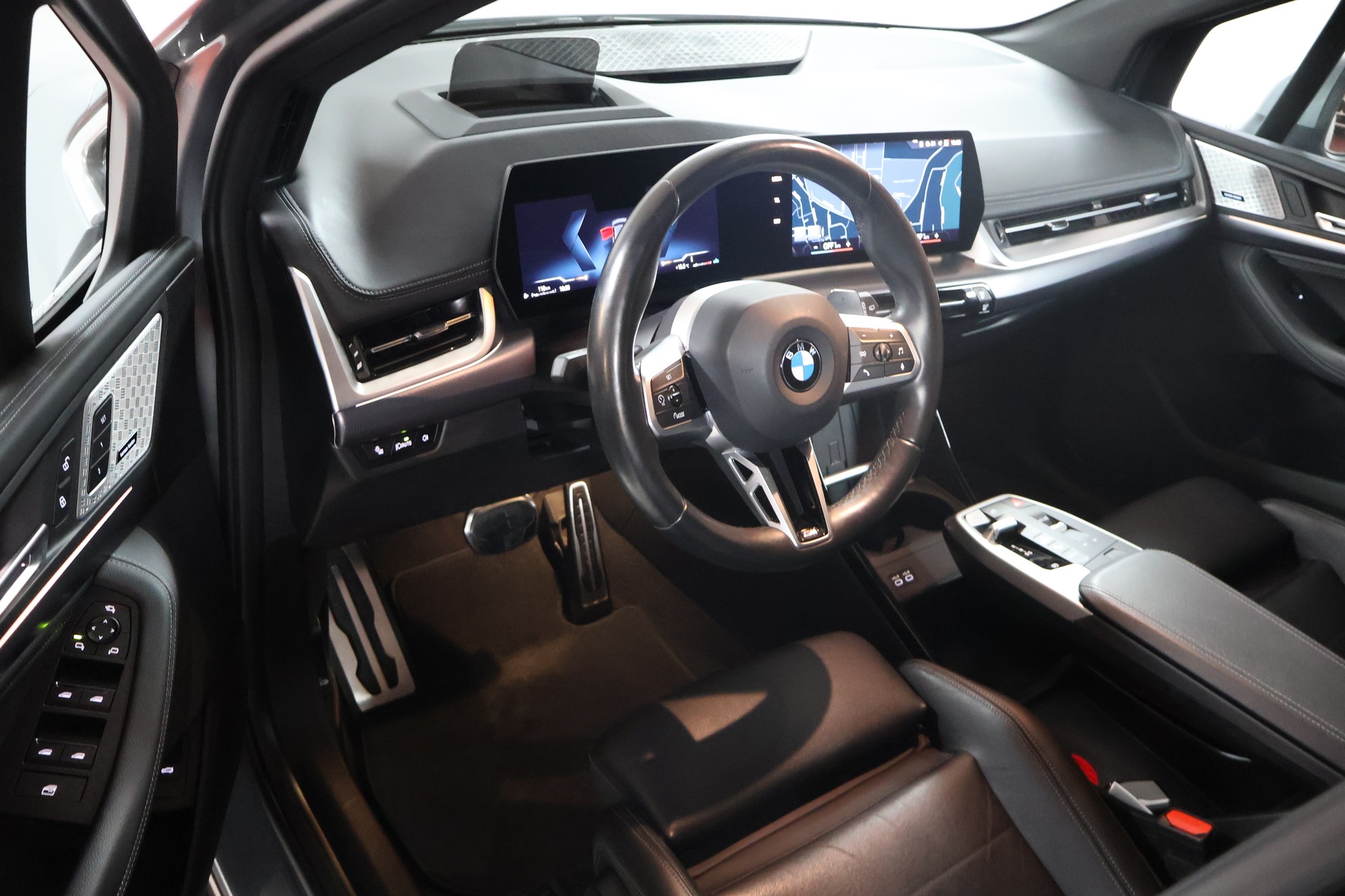 BMW 218i Active Tourer M Sport DKG-image-8