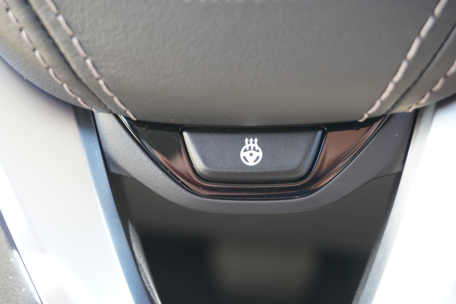 BMW 530e xDrive Touring Steptronic-image-48