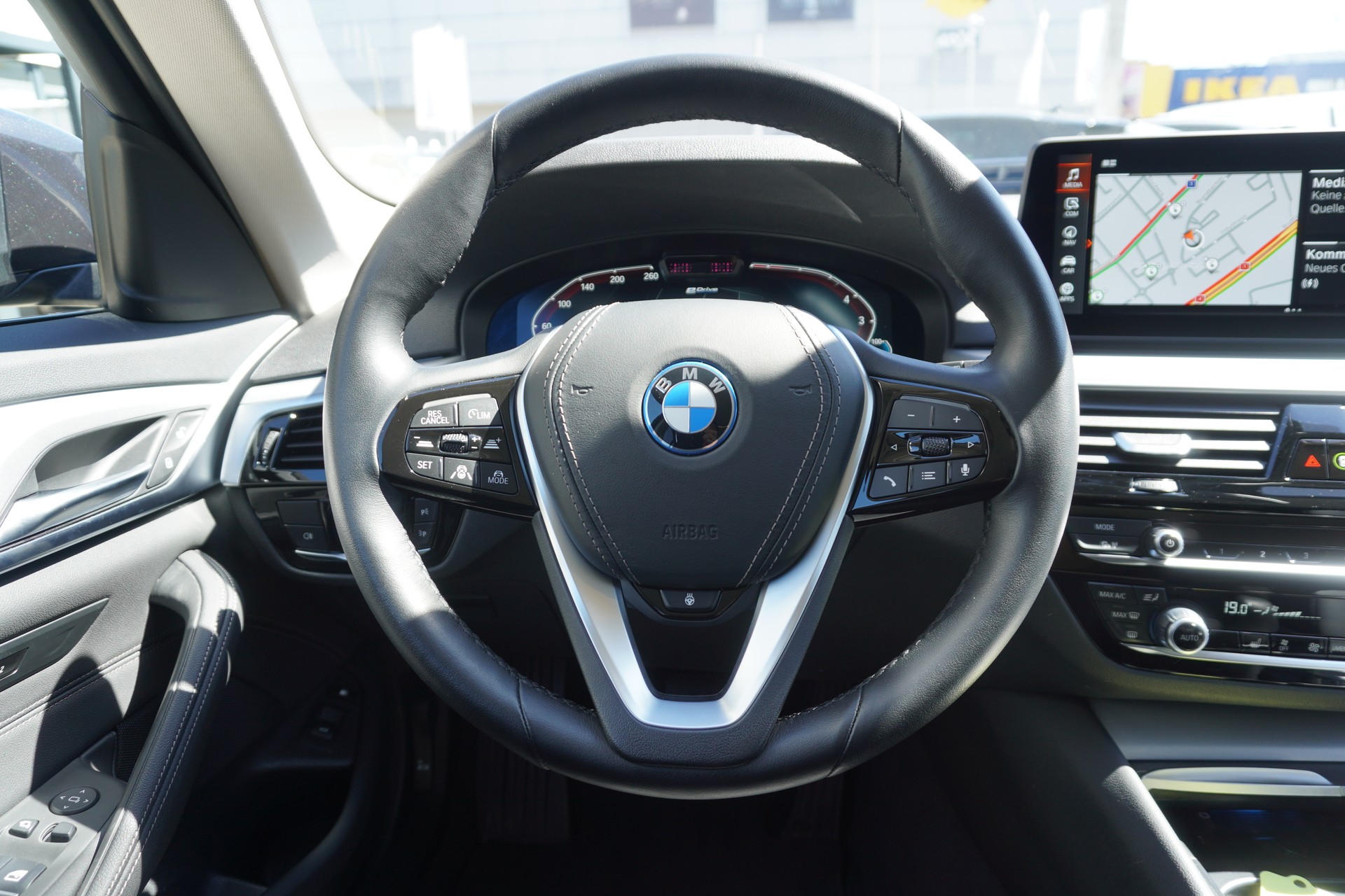 BMW 530e xDrive Touring Steptronic-image-20