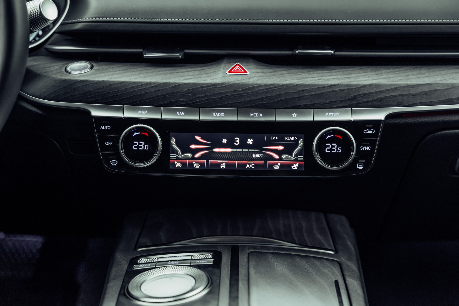 GENESIS G80 Electrificed Luxury 87,2kWh AWD-image-13