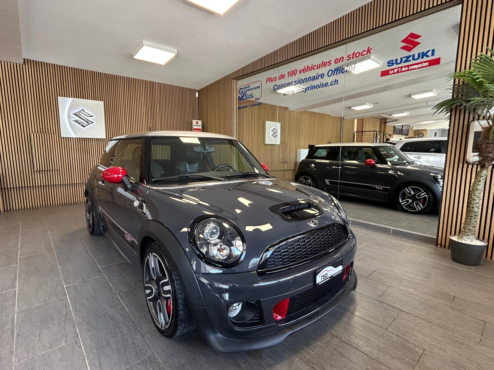 MINI R56 1.6i John Cooper Works GP-image-1