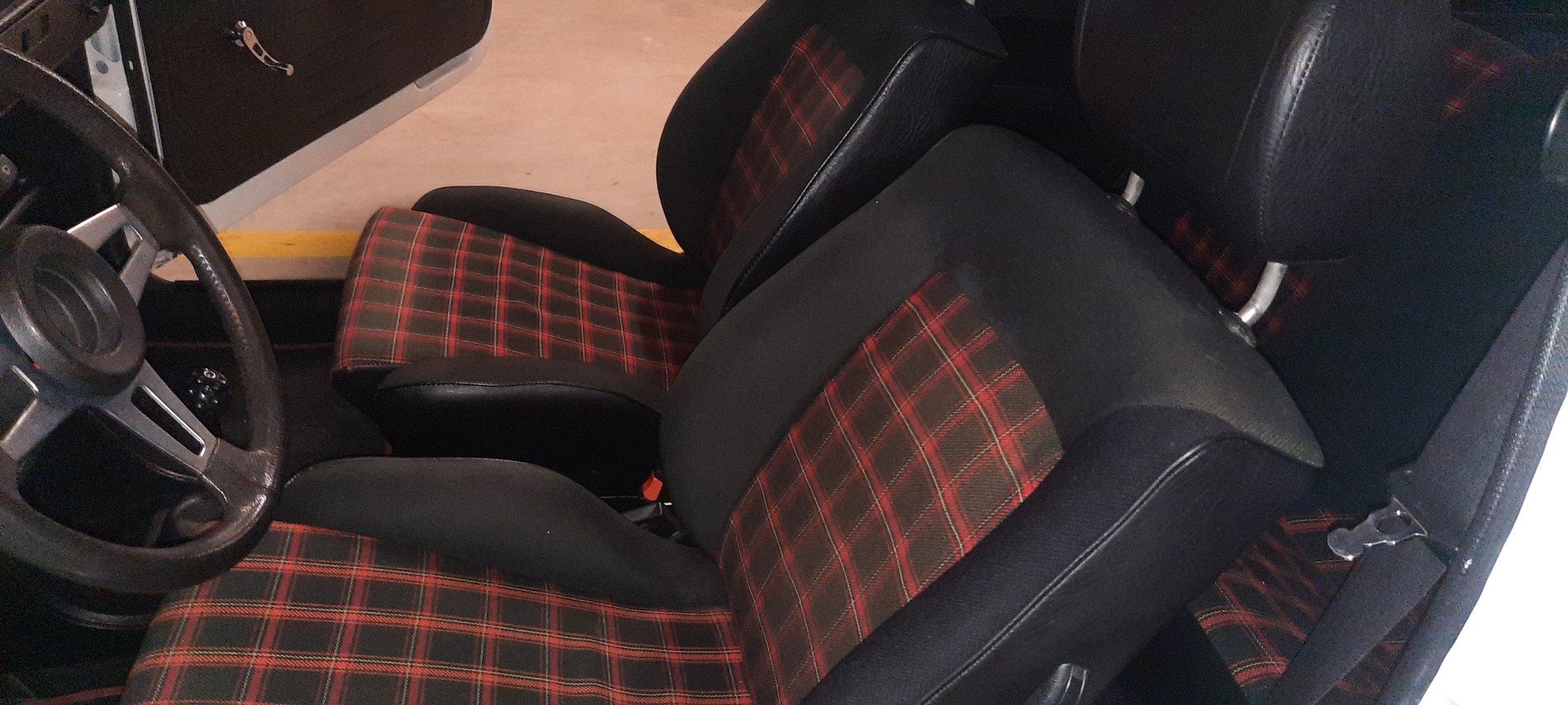 VW GTI-image-7