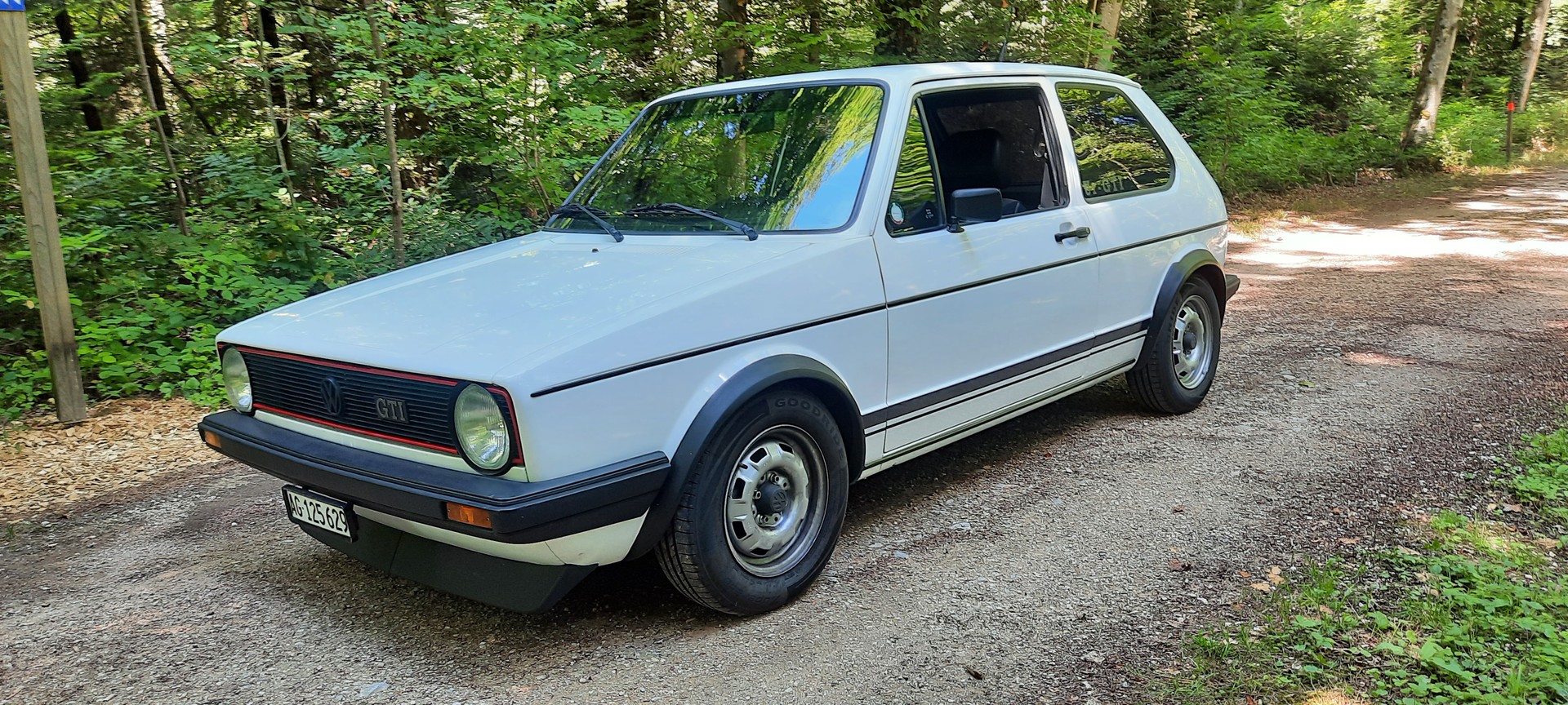 VW GTI-image-0