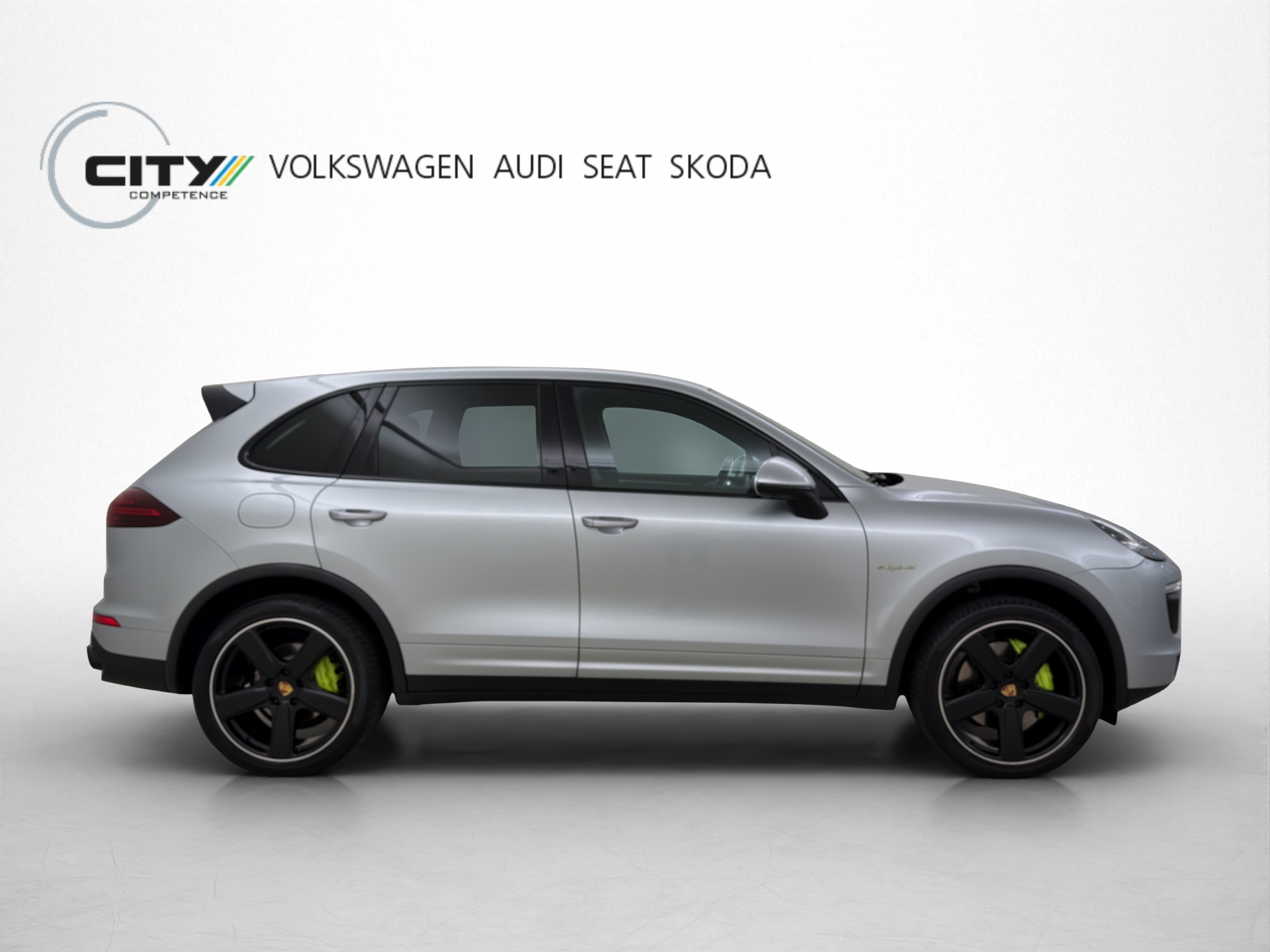 PORSCHE Cayenne 3.0 V6 S E-Hybrid-image-6