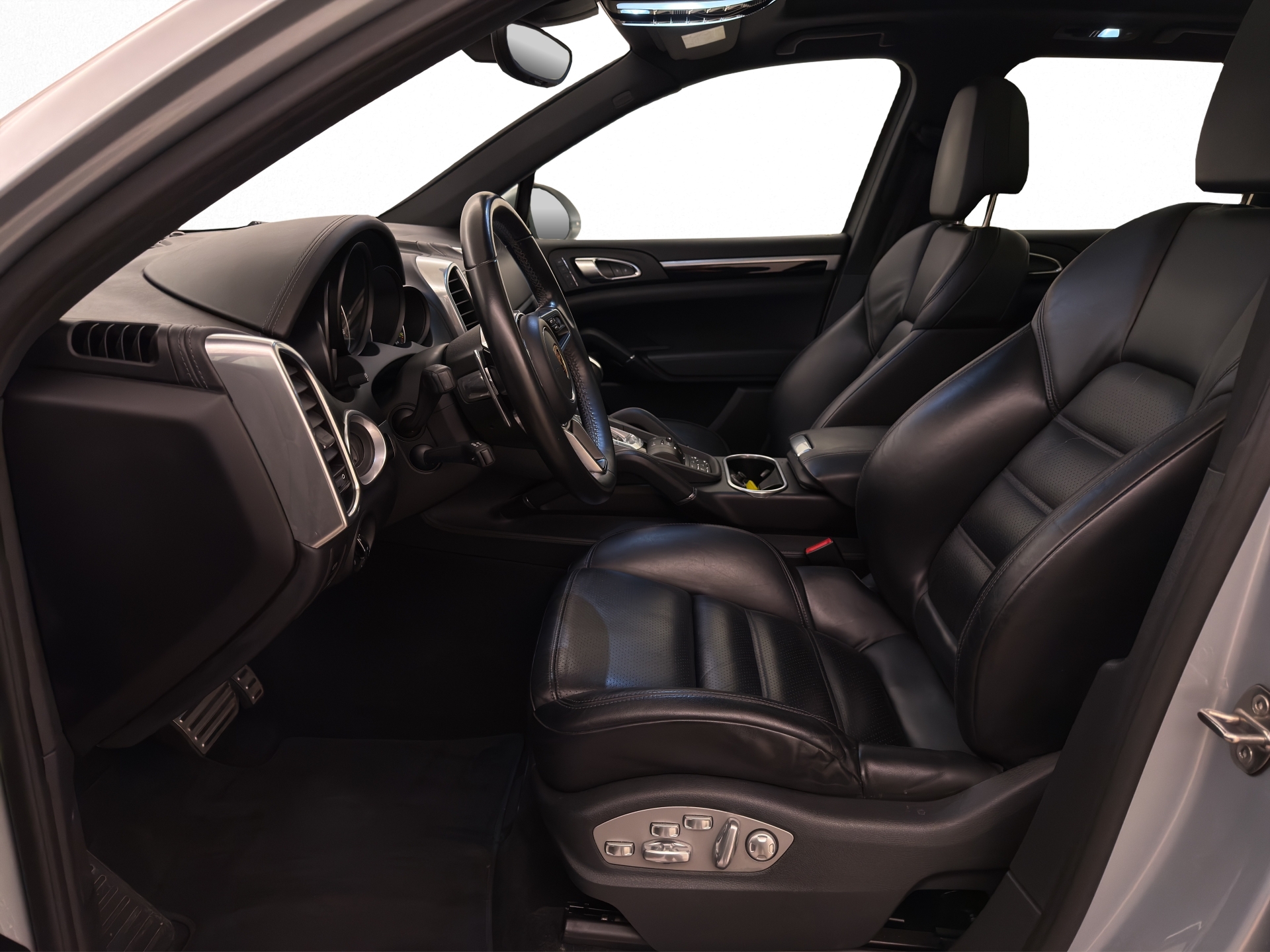 PORSCHE Cayenne 3.0 V6 S E-Hybrid-image-10