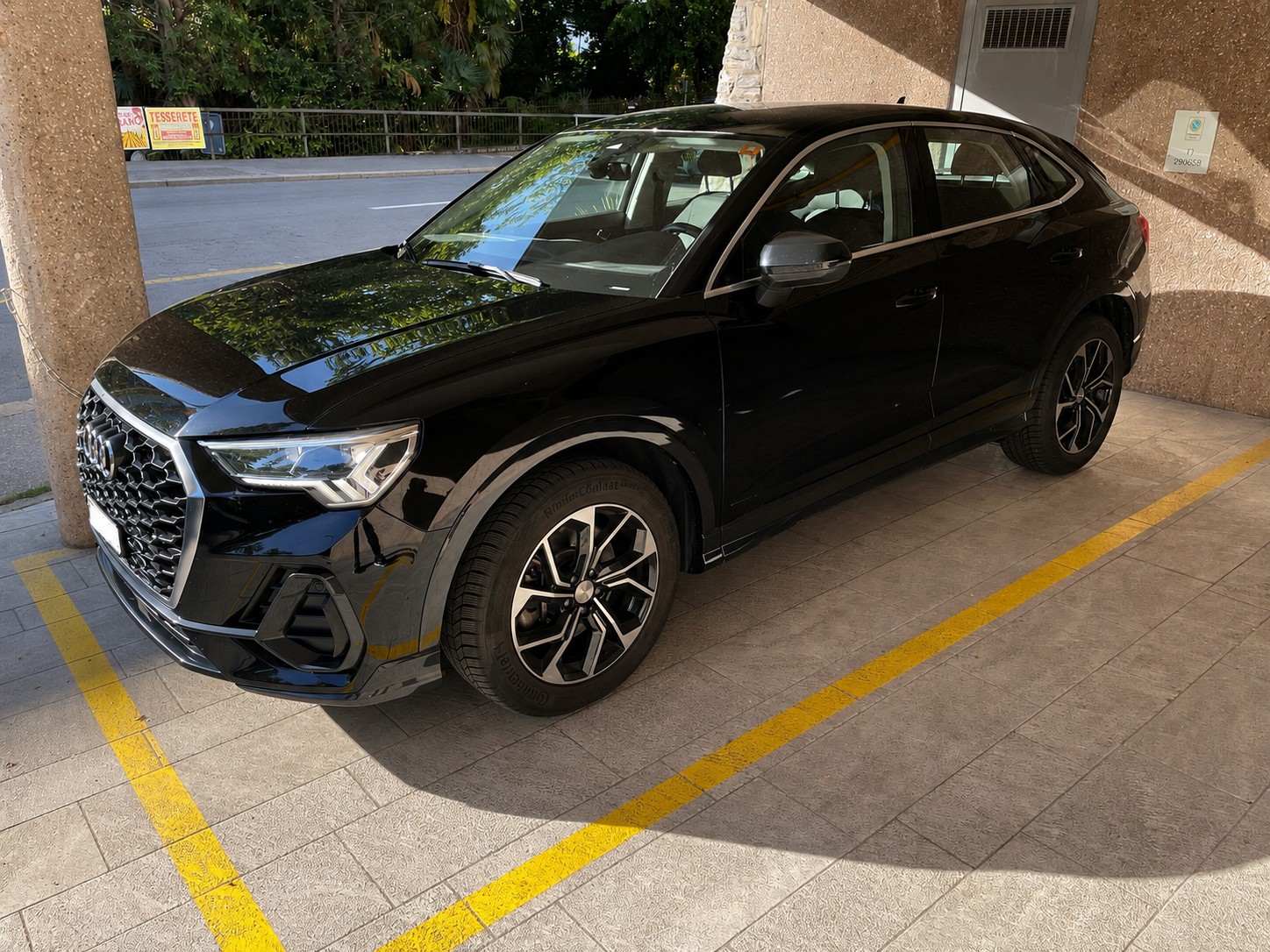 AUDI 2.0 40 TFSI quattro S-Tronic-image-3