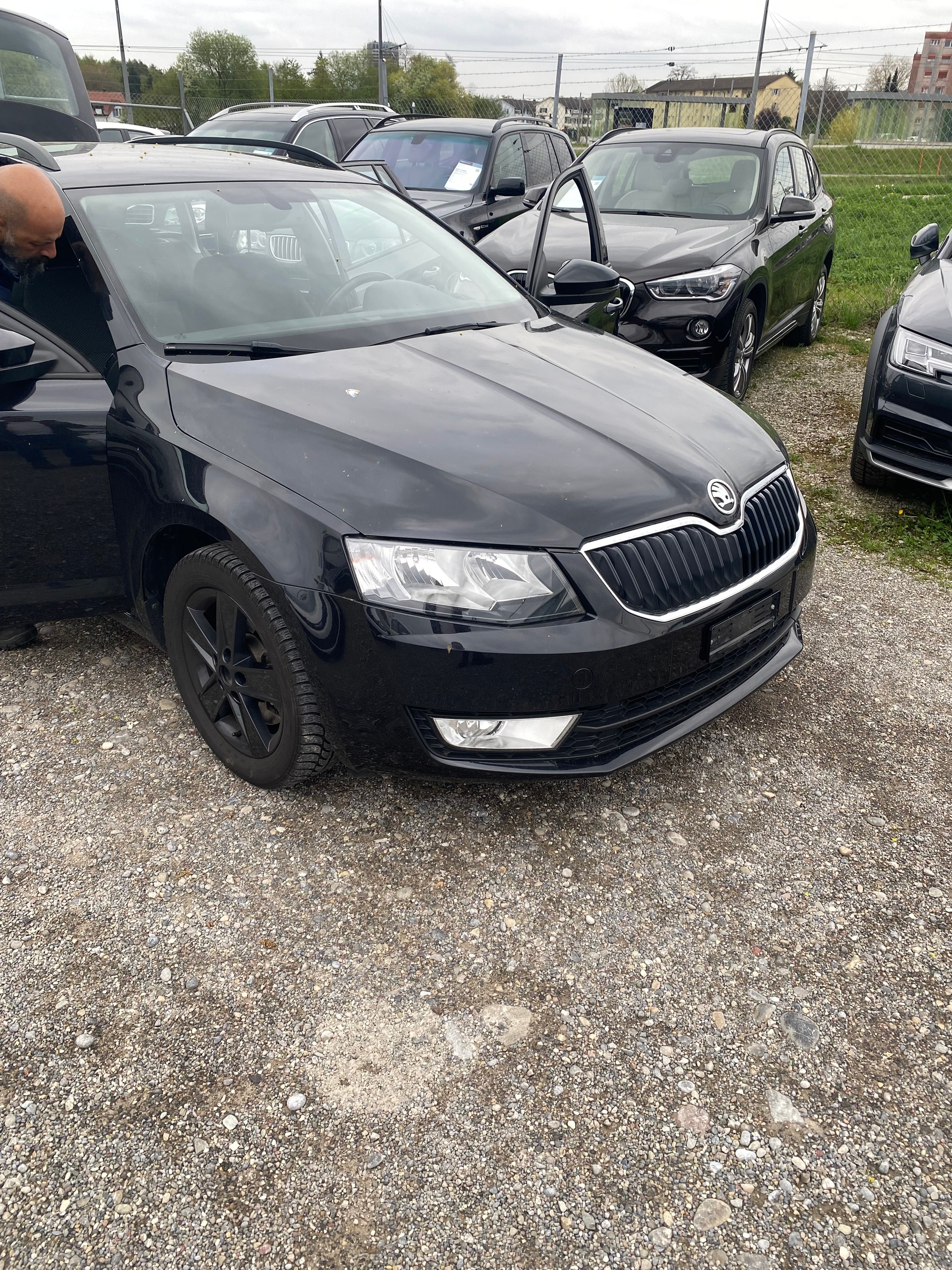 SKODA Octavia Combi 1.8 TSI Ambition 4x4 DSG-image-2