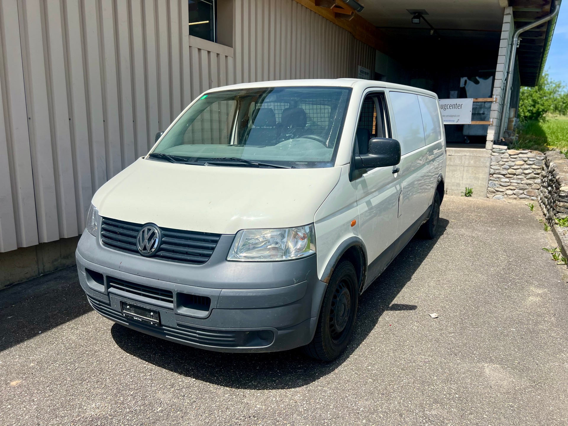 VW T5 2.5 TDI PD 4MOTION-image-0
