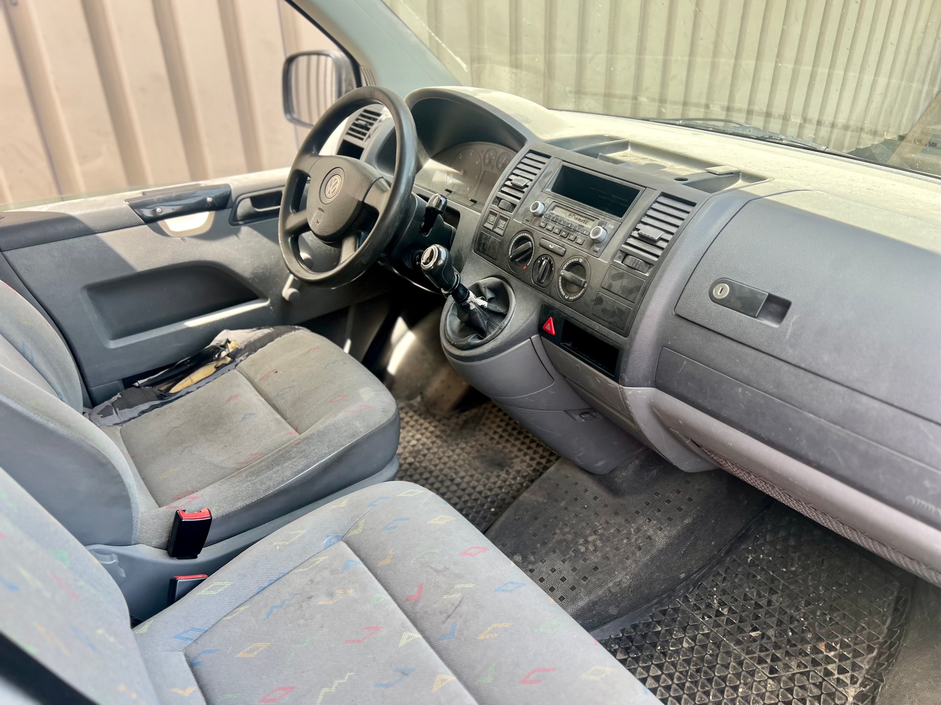 VW T5 2.5 TDI PD 4MOTION-image-9