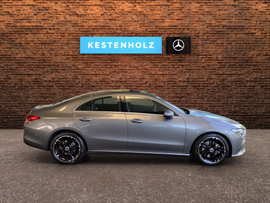 MERCEDES-BENZ CLA 220 Style 4Matic-image-2